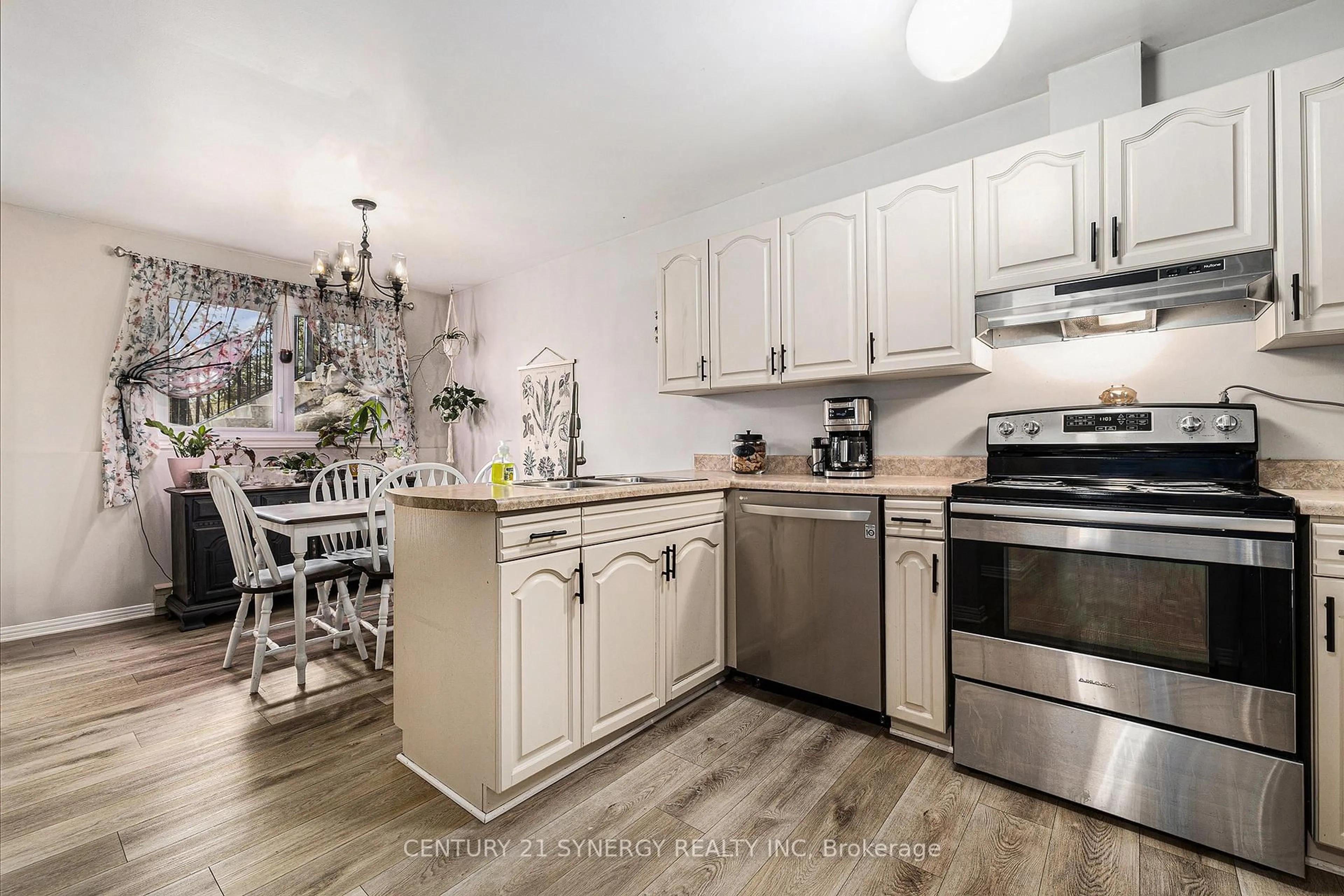 Unknown for 502 Stratas Crt #37, Kanata Ontario K2L 3K7