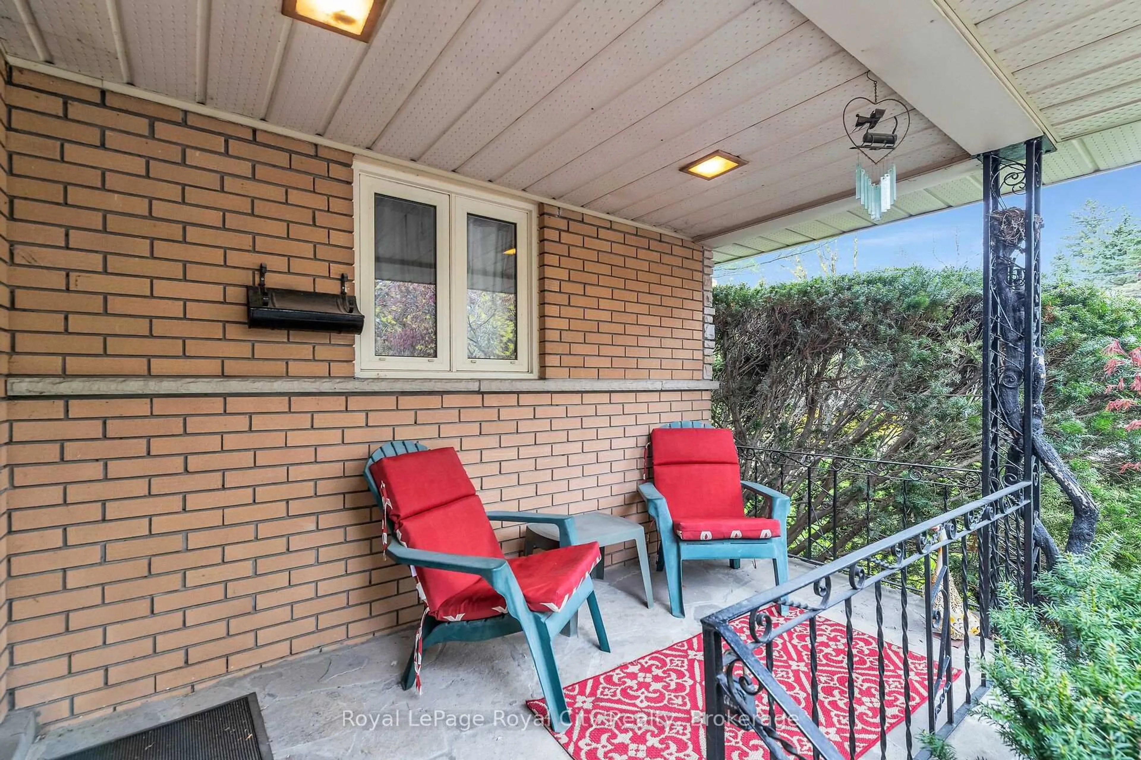 Patio, street for 90 Marlborough Rd, Guelph Ontario N1E 3X8