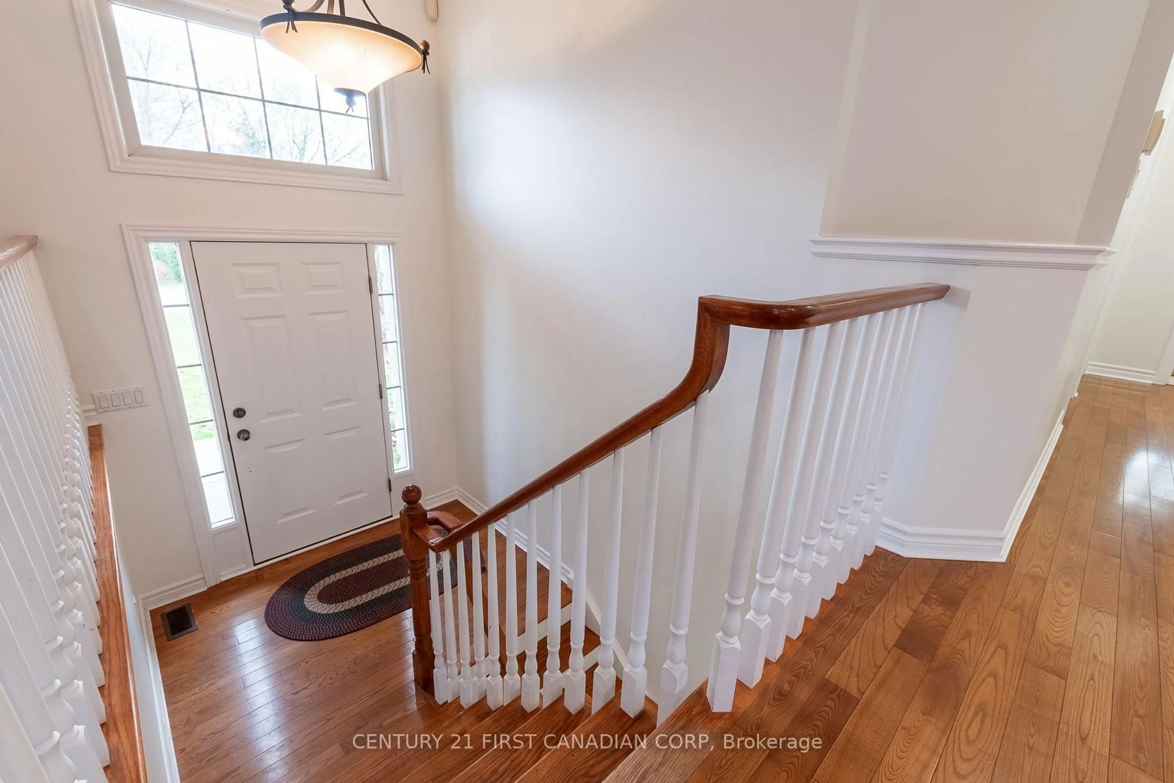Indoor entryway for 109 Princess Ave, Middlesex Centre Ontario N0L 1R0