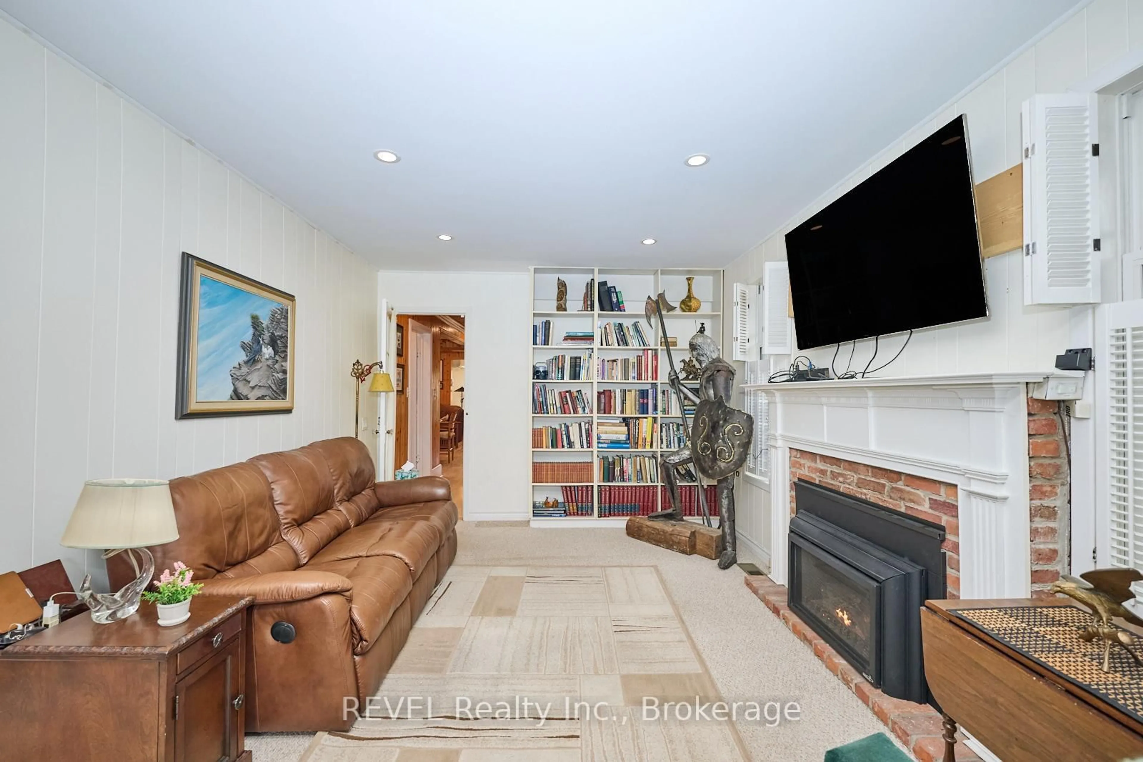 Unknown for 267 Victoria St, Niagara-on-the-Lake Ontario L0S 1J0