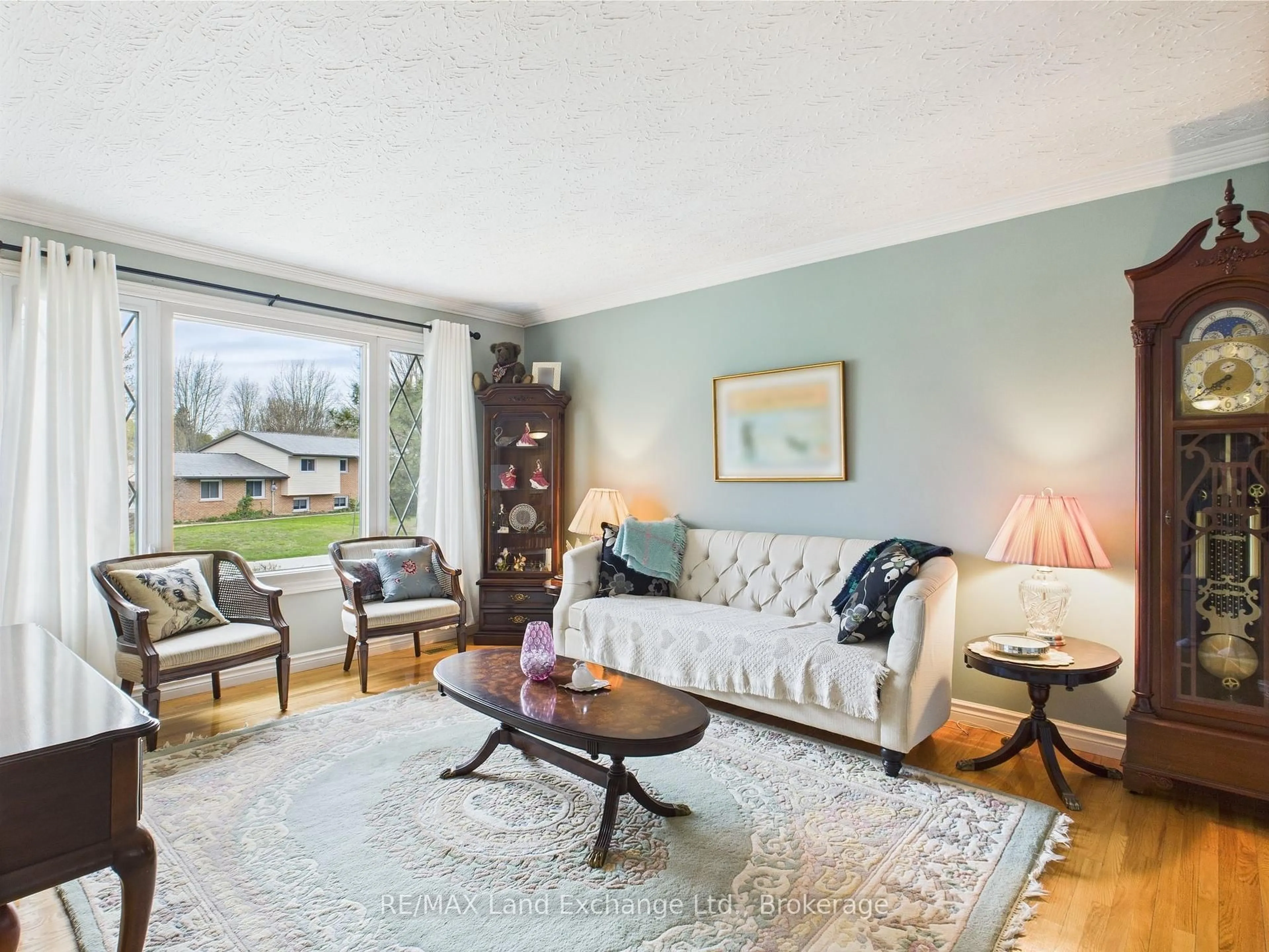 Living room with furniture, unknown for 155 Willis Cres, Huron-Kinloss Ontario N0G 2R0