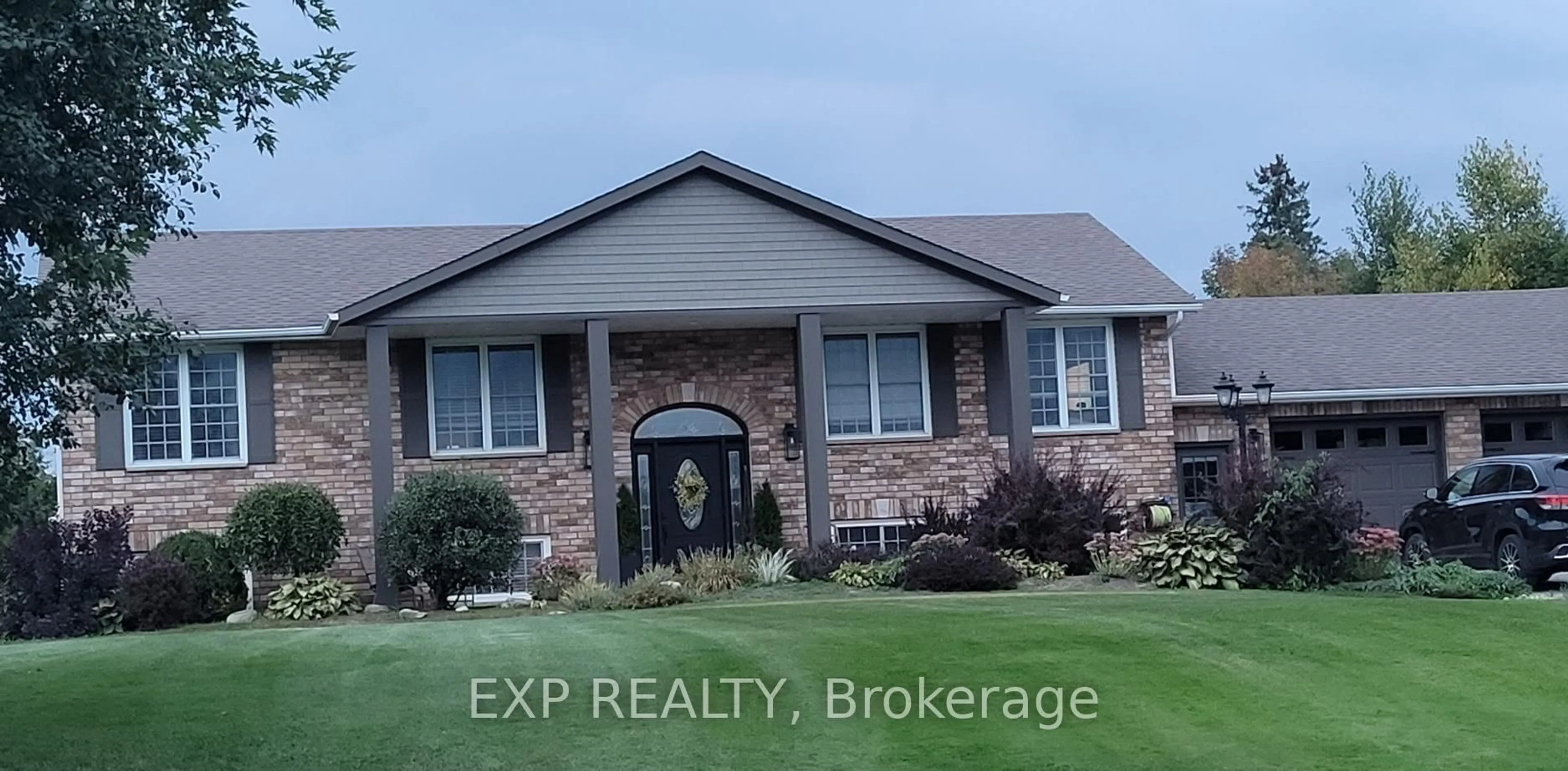 Home with brick exterior material, unknown for 35 Killdeer Dr, Kawartha Lakes Ontario K0L 2W0