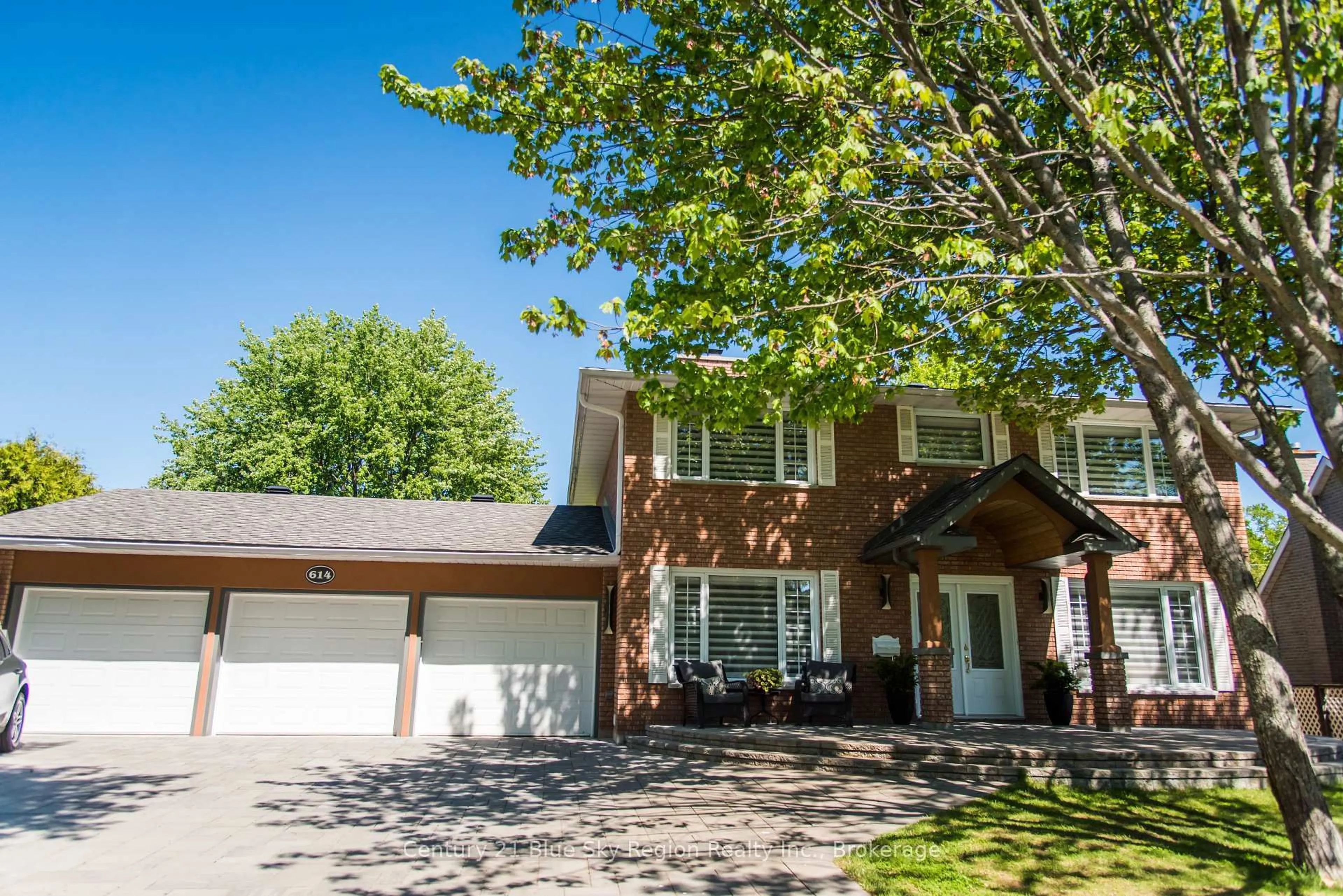 Home with brick exterior material, street for 614 Guinevere Crt, North Bay Ontario P1A 3N9