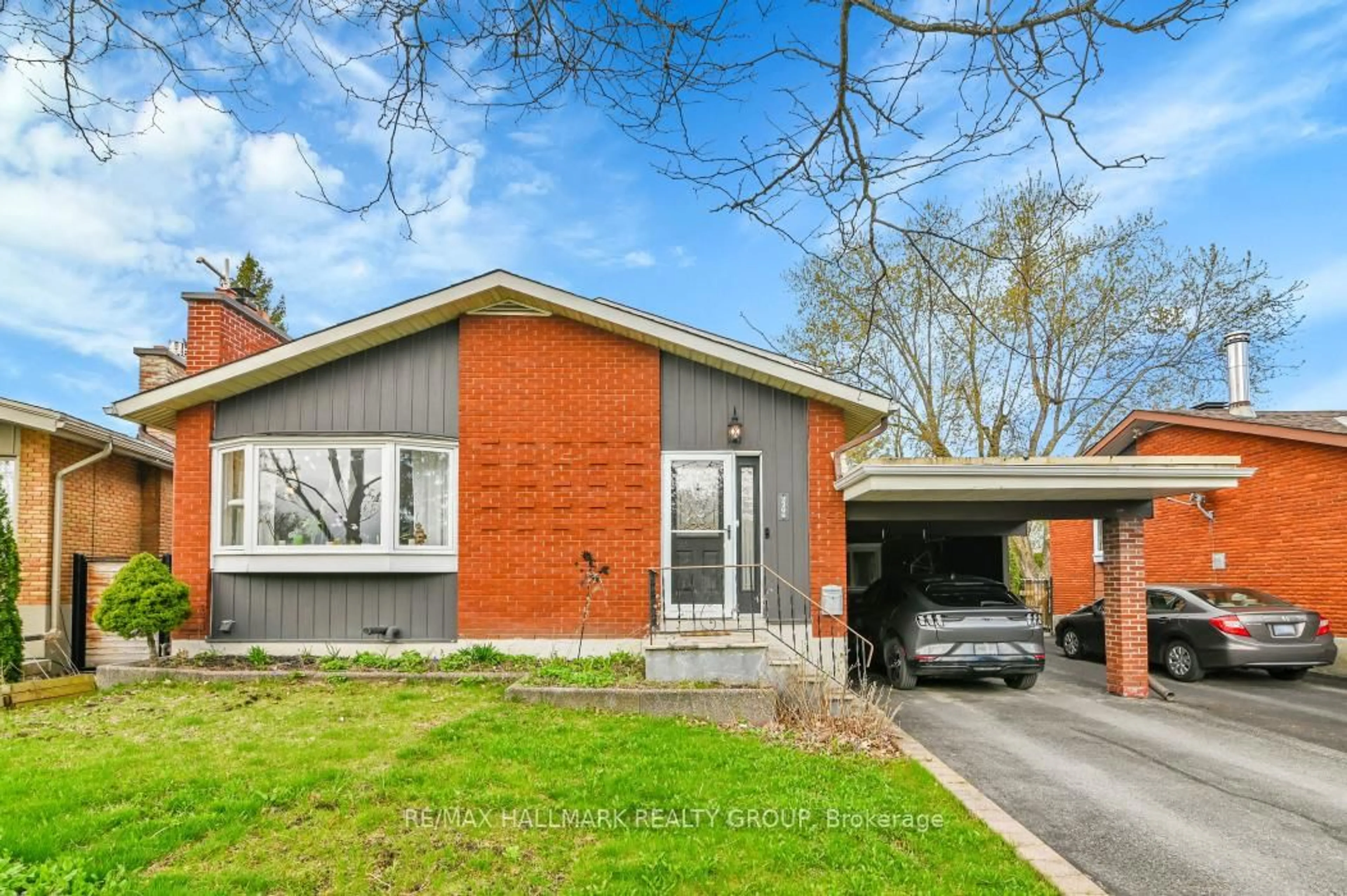Home with brick exterior material, street for 2206 Fife Cres, Ottawa Ontario K1G 2Z4