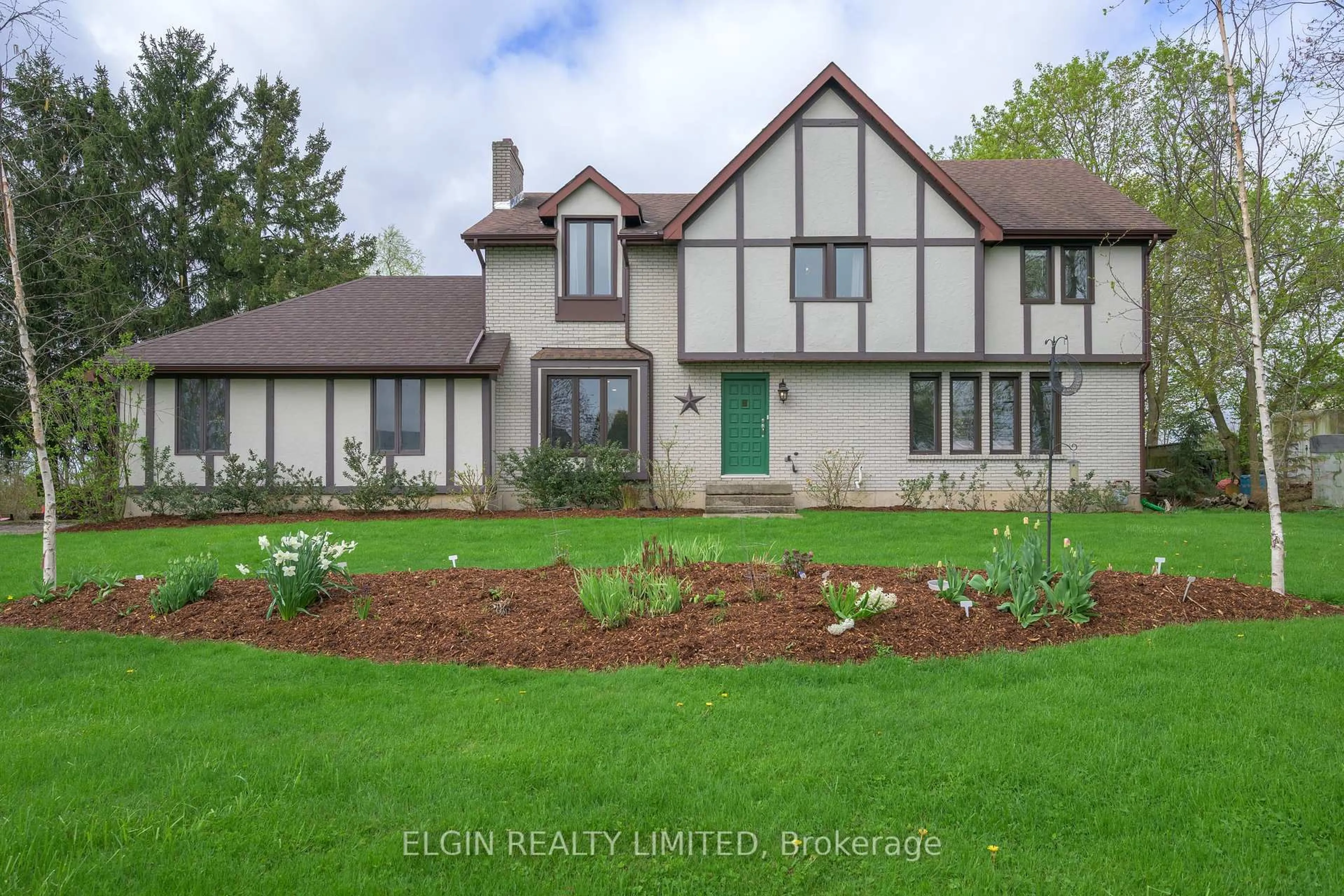 Home with brick exterior material, street for 7763 CENTRE St, Southwold Ontario N0L 1K0