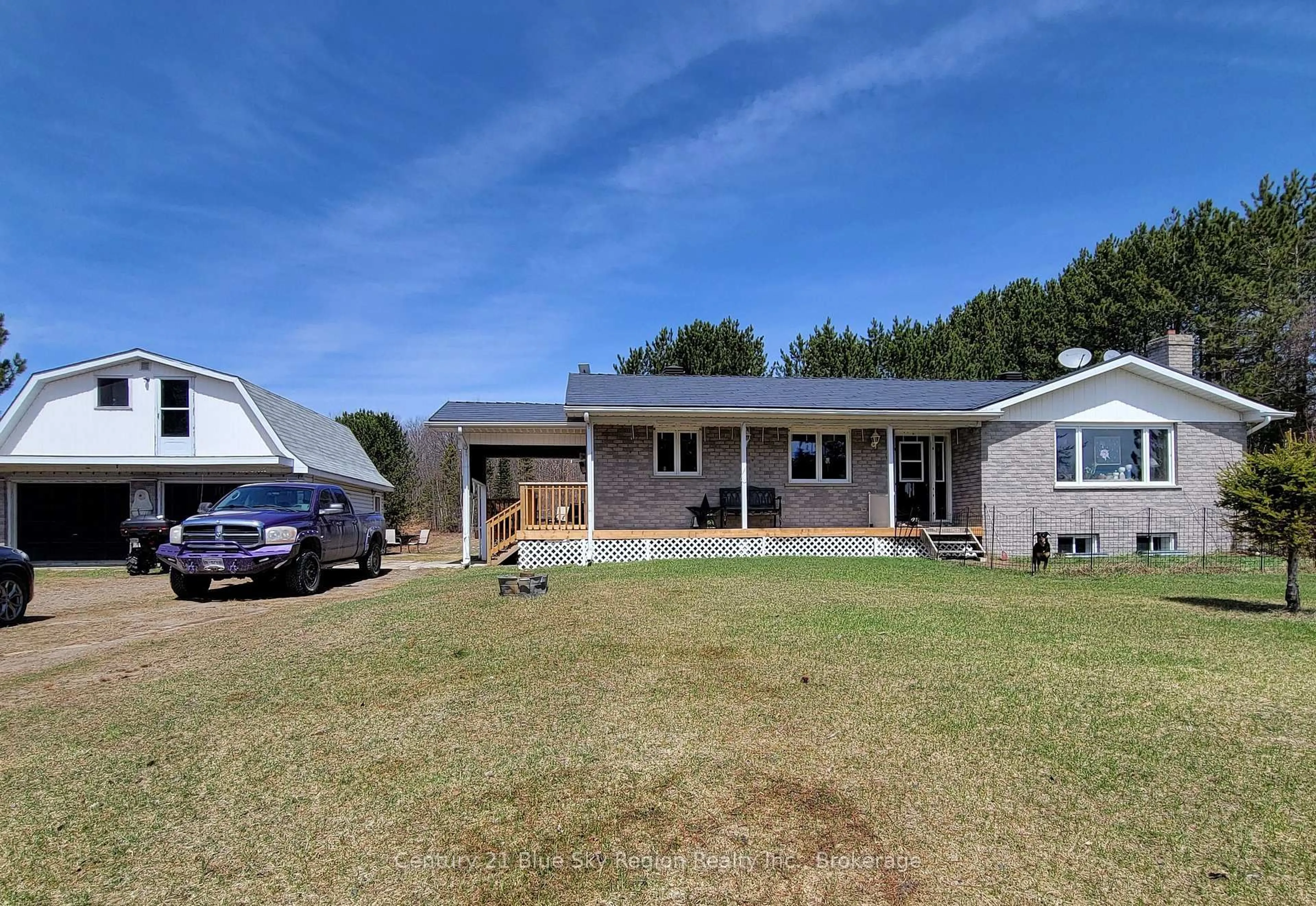 A pic from outside/outdoor area/front of a property/back of a property/a pic from drone, unknown for 336 Bennet Rd, Markstay-Warren Ontario P0H 2N0