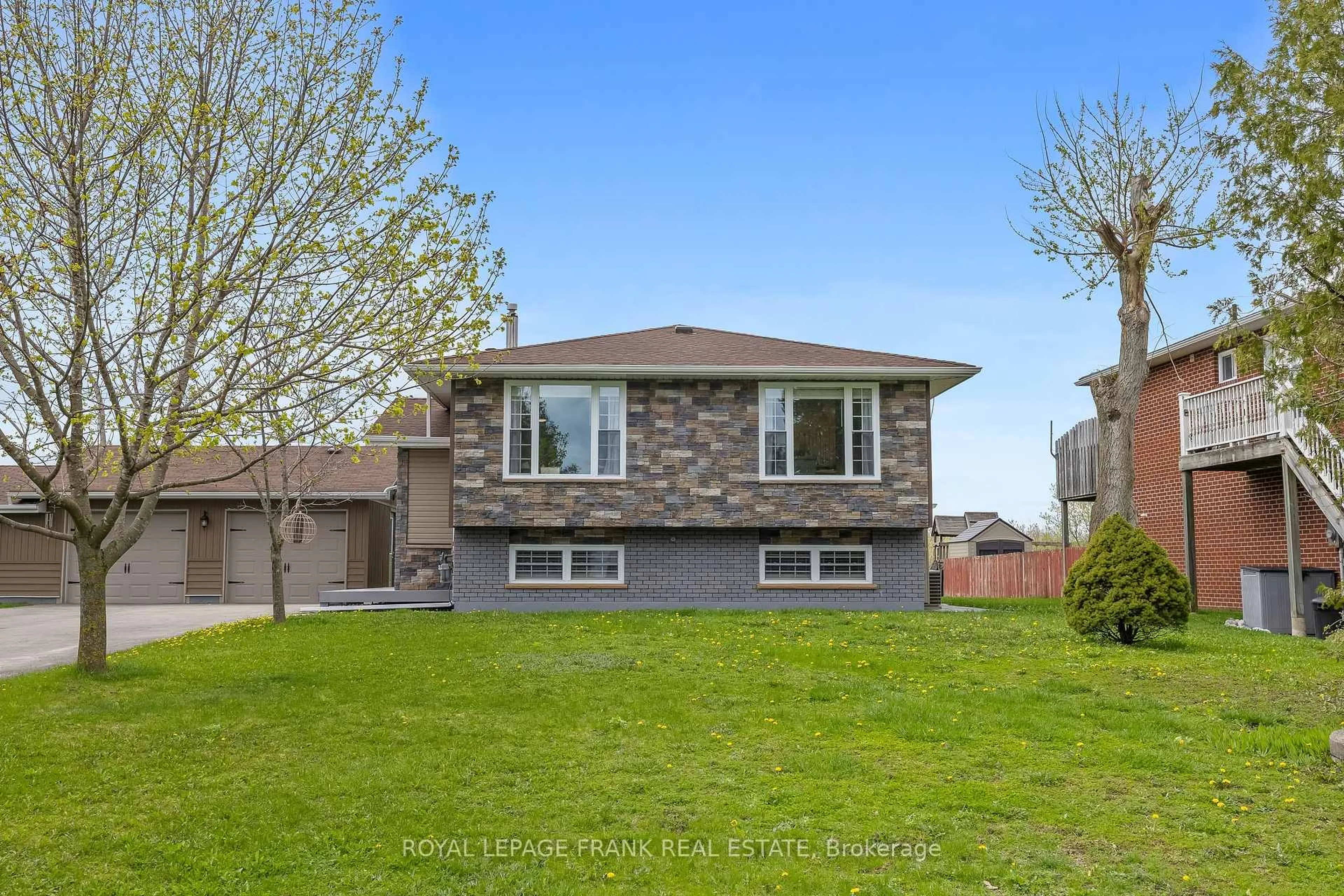 Home with brick exterior material, street for 30 Druan Dr, Kawartha Lakes Ontario L9L 1B6