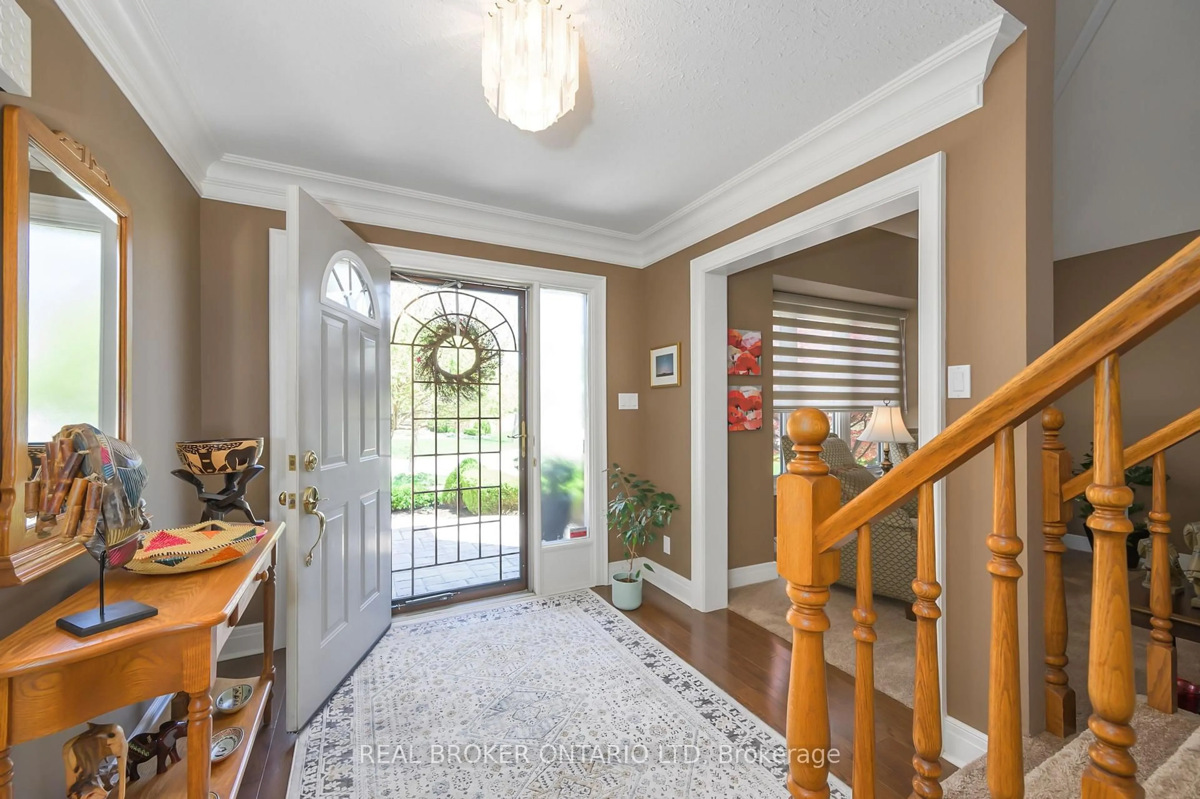 Indoor entryway for 63 Martinet Ave, London East Ontario N5V 4B7