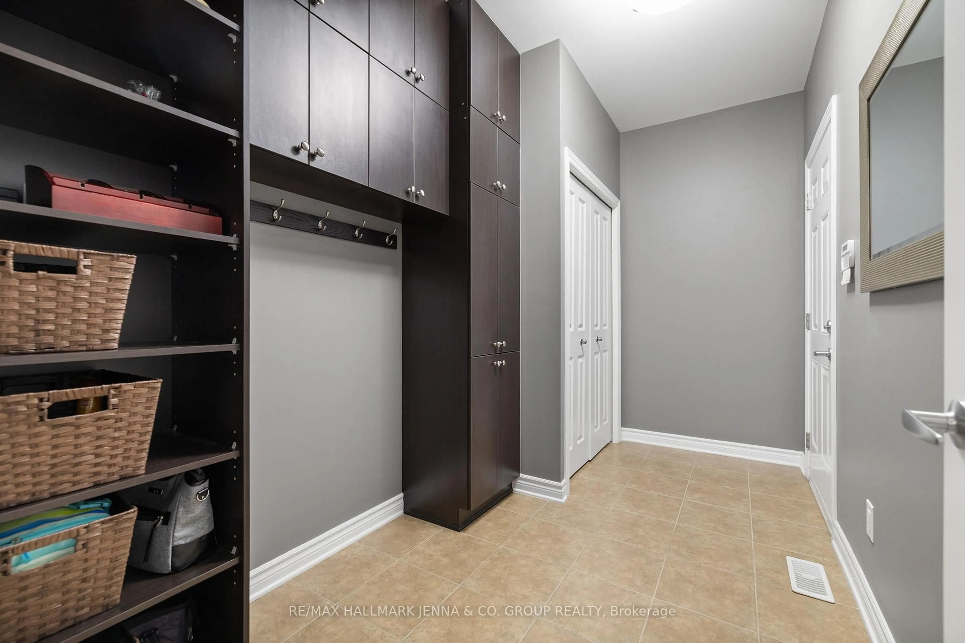 Storage room or clothes room or walk-in closet for 325 Via Verona Ave, Ottawa Ontario K2J 5X9