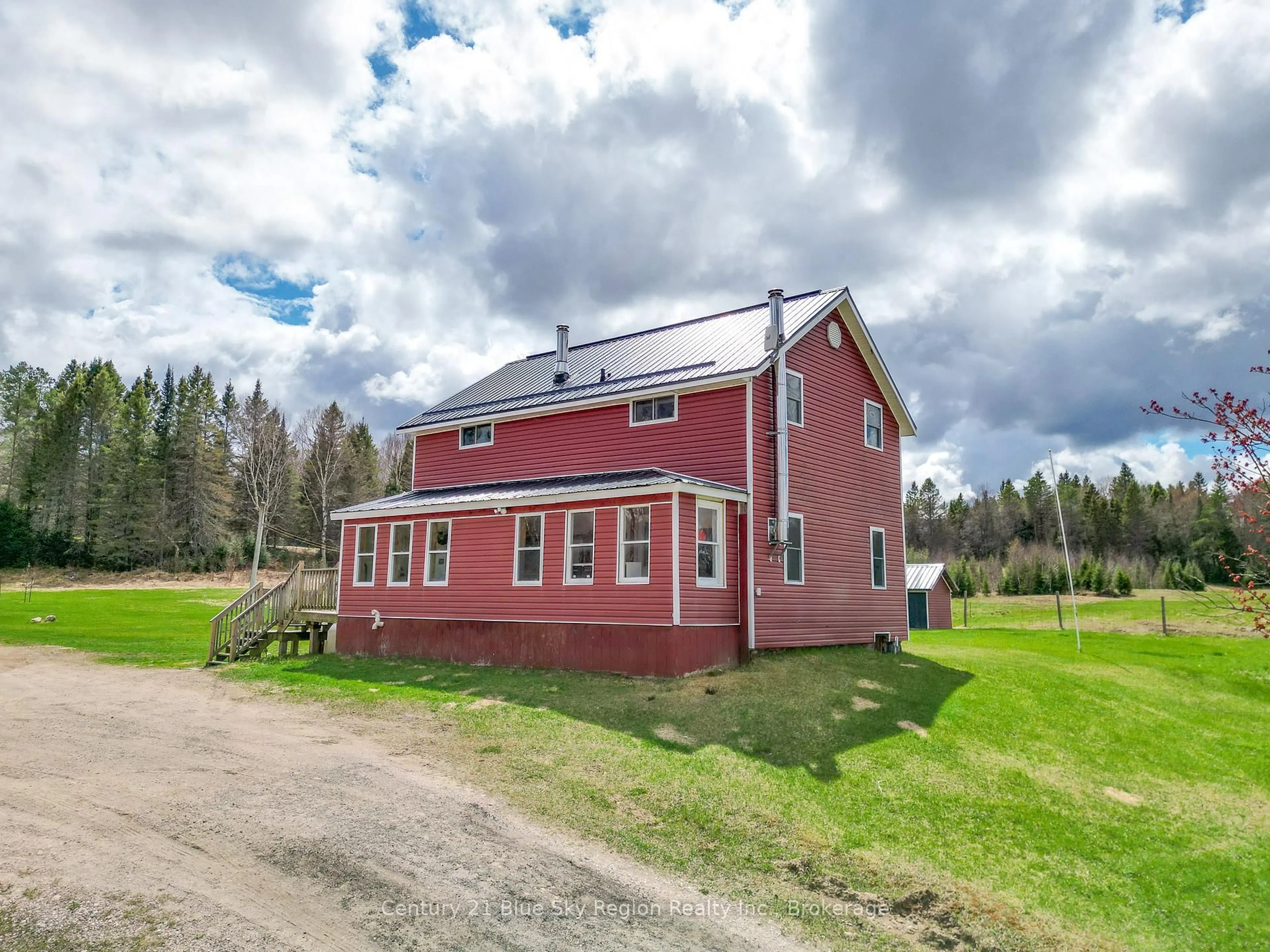 A pic from outside/outdoor area/front of a property/back of a property/a pic from drone, building for 1455 Highway 522 N/A, Nipissing Ontario P0H 2L0