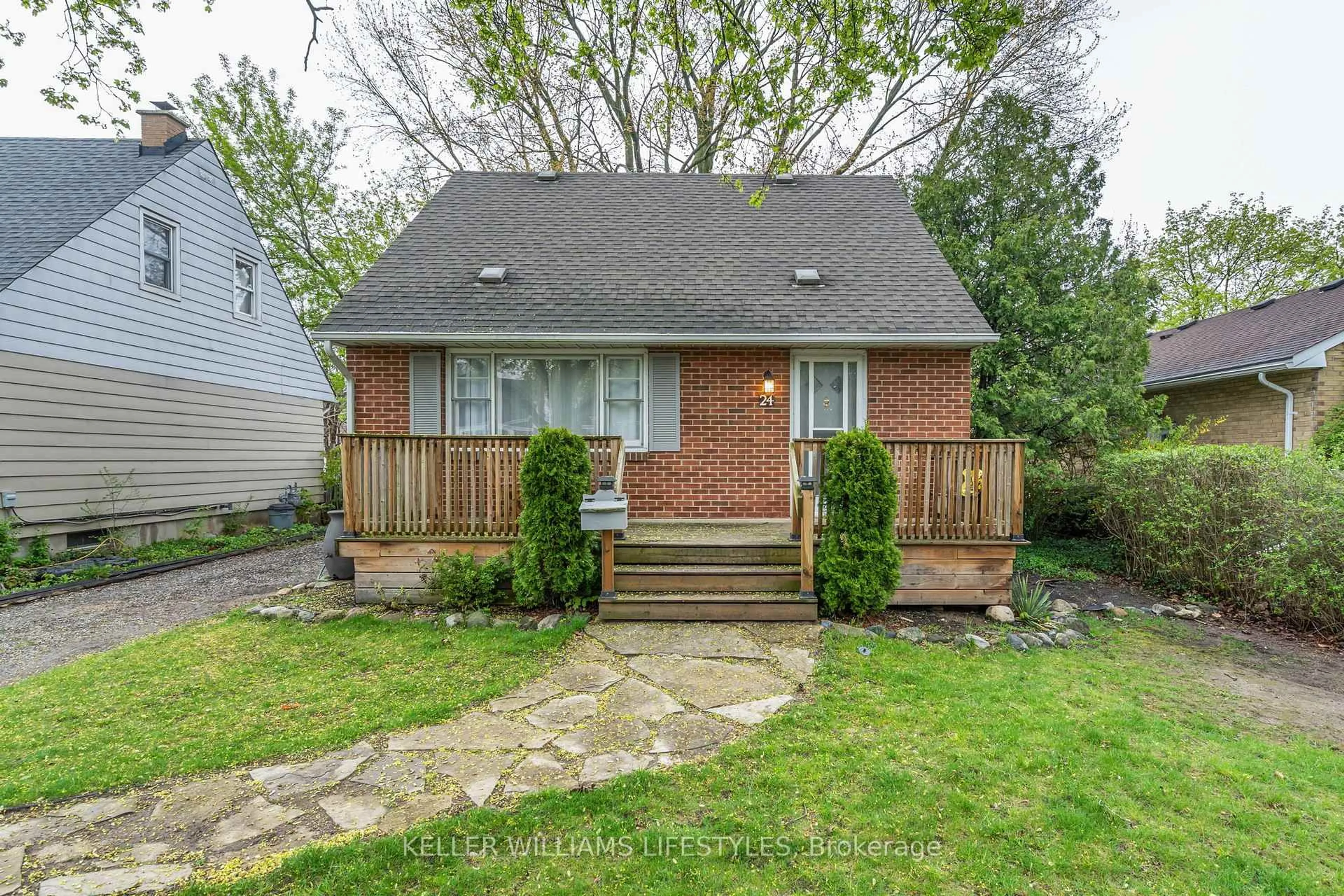 Unknown for 24 Cornish St, London East Ontario N5W 4M3