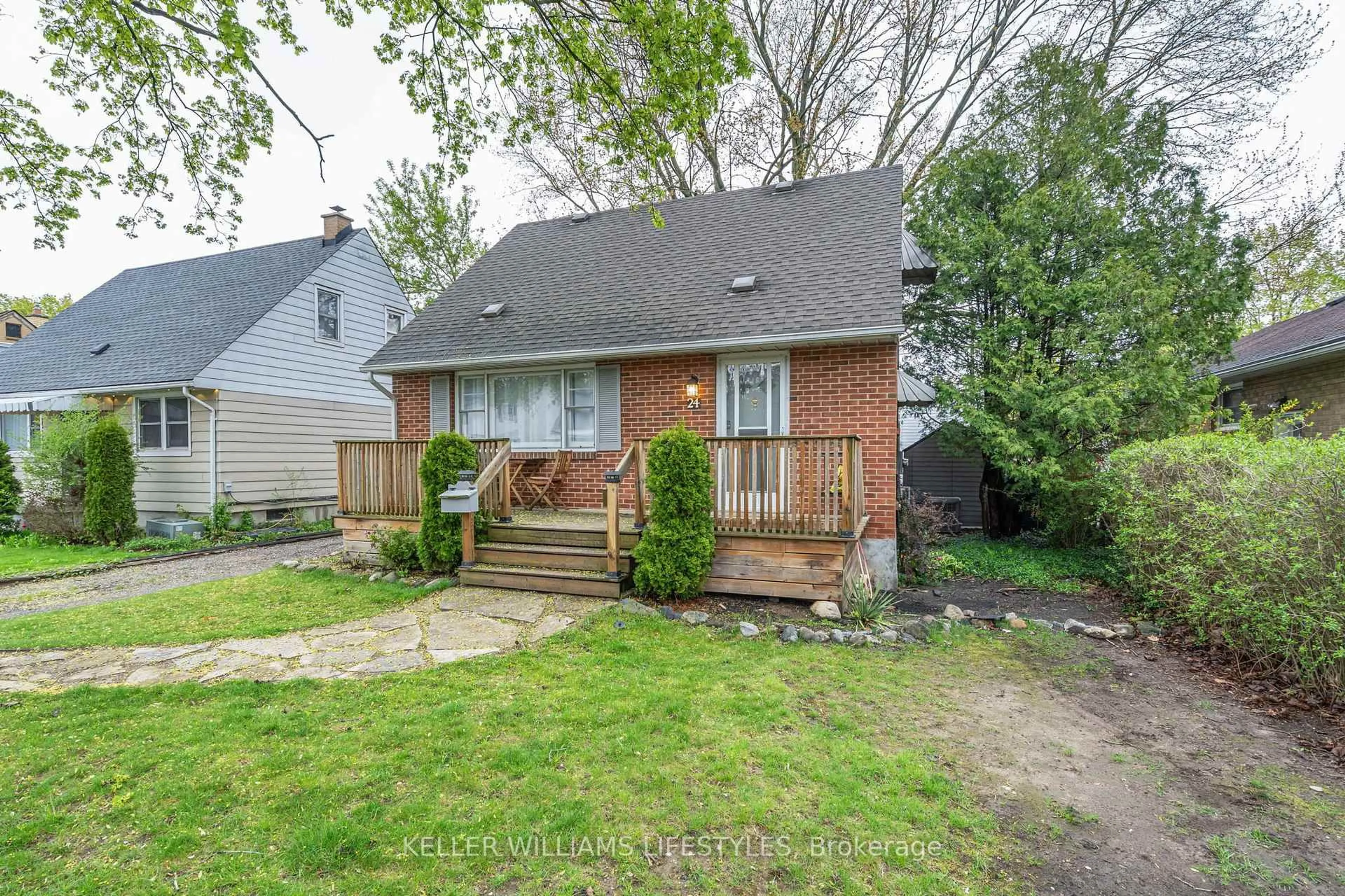 Unknown for 24 Cornish St, London East Ontario N5W 4M3