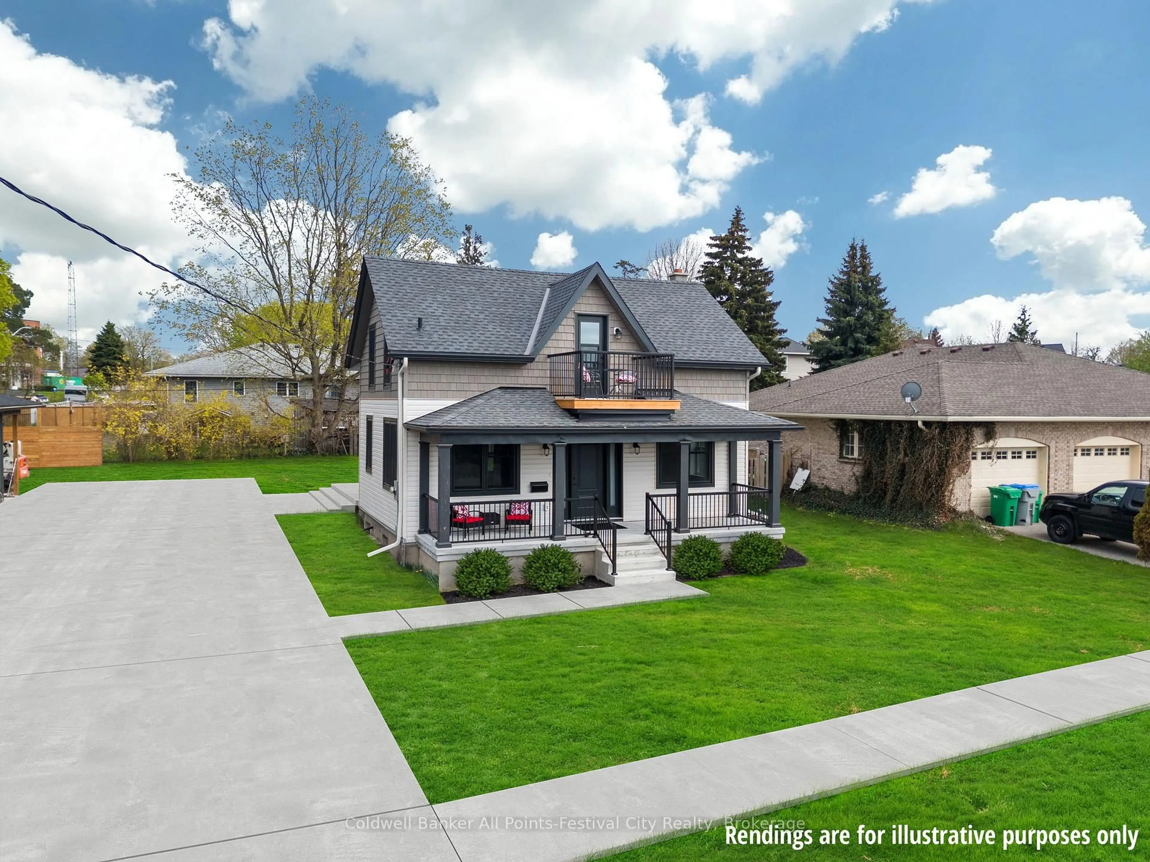 A pic from outside/outdoor area/front of a property/back of a property/a pic from drone, street for 82 Gloucester Terr, Goderich Ontario N7A 1W8
