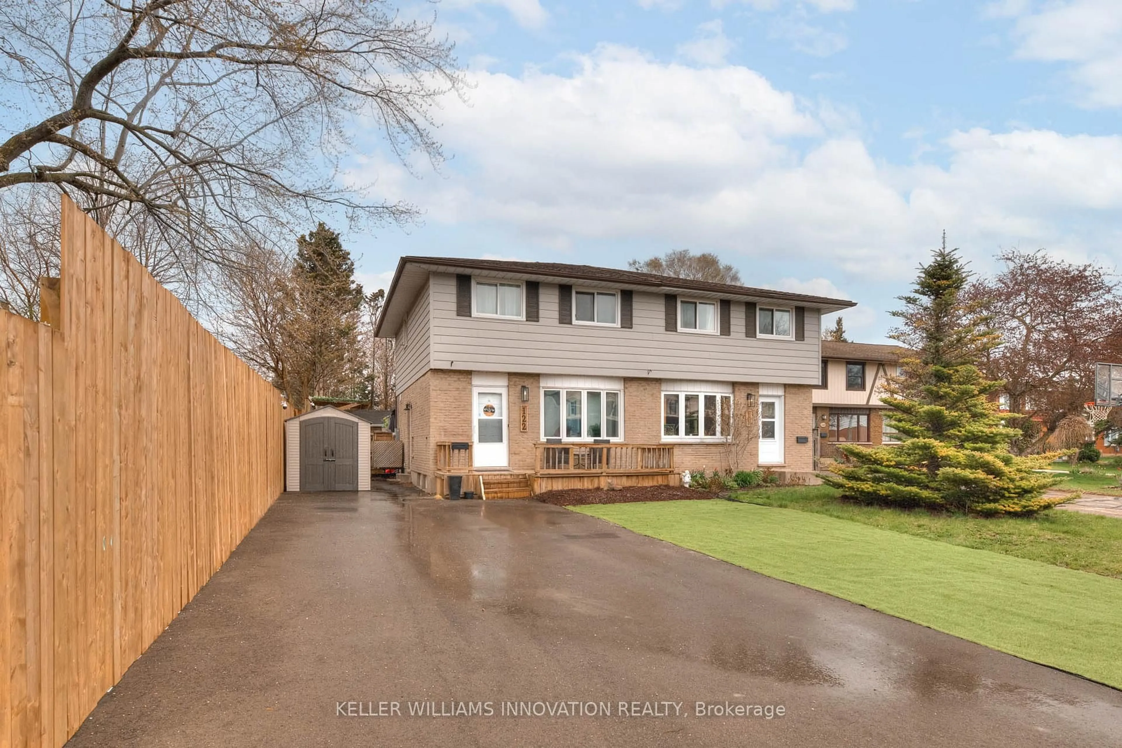 A pic from outside/outdoor area/front of a property/back of a property/a pic from drone, unknown for 122 Breckenridge Dr, Kitchener Ontario N2B 2N9