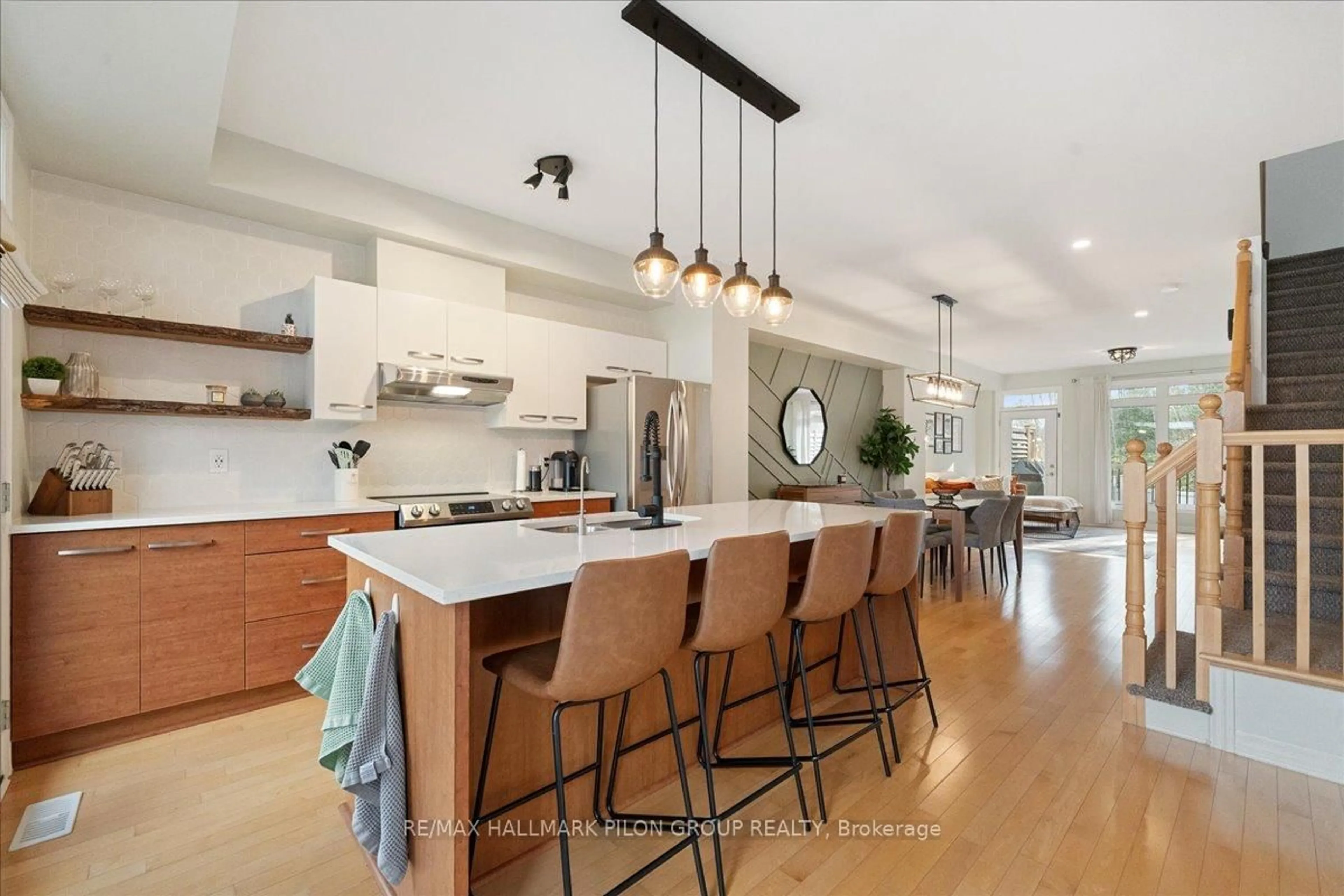 Open concept kitchen, ceramic/tile floor for 104 Lionel Private, Ottawa Ontario K4A 0X1