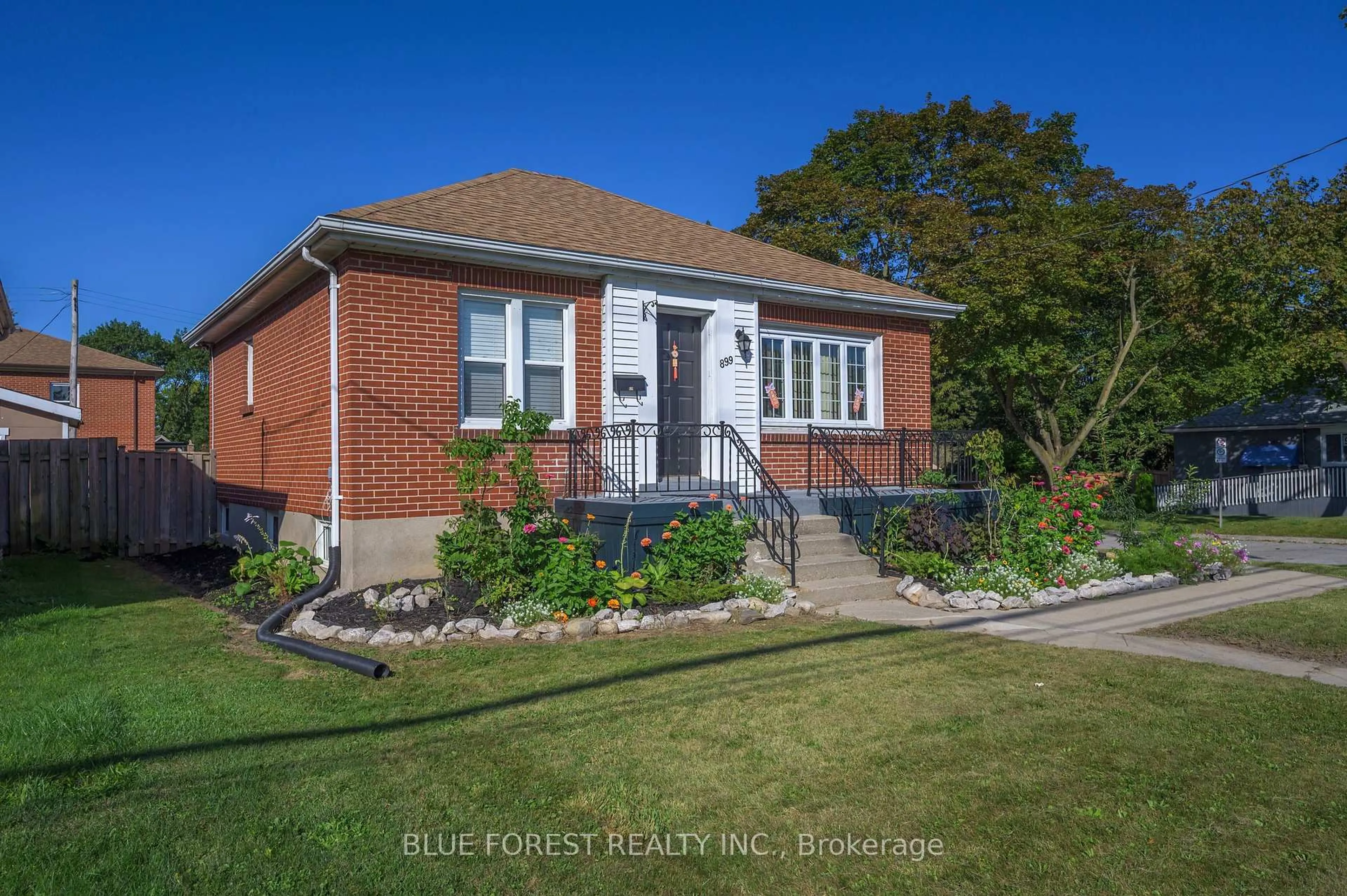 Home with brick exterior material, street for 899 Adelaide St, London East Ontario N5Y 2M4