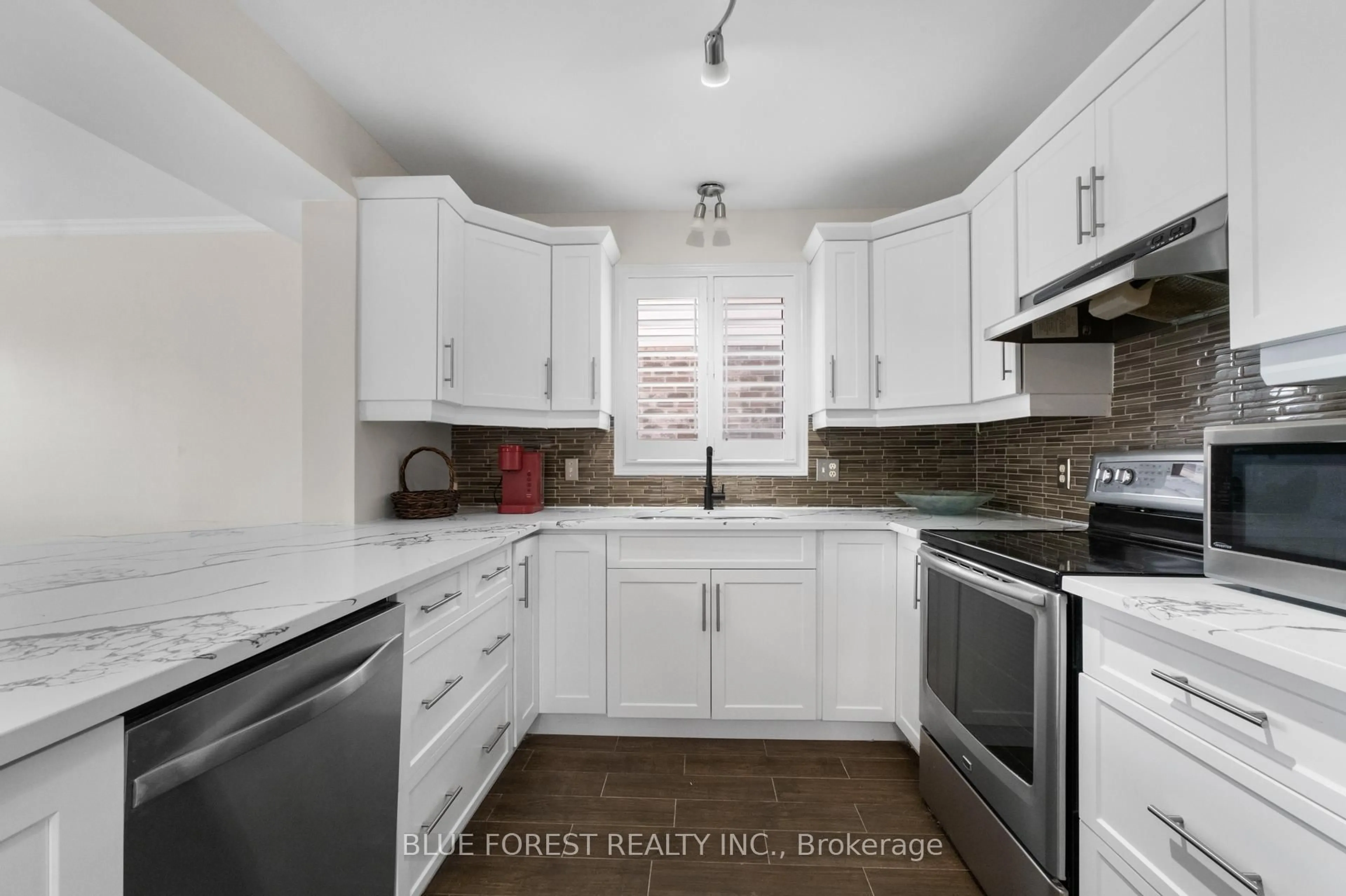 Unknown for 3053 Meadowgate Blvd, London South Ontario N6M 1L1