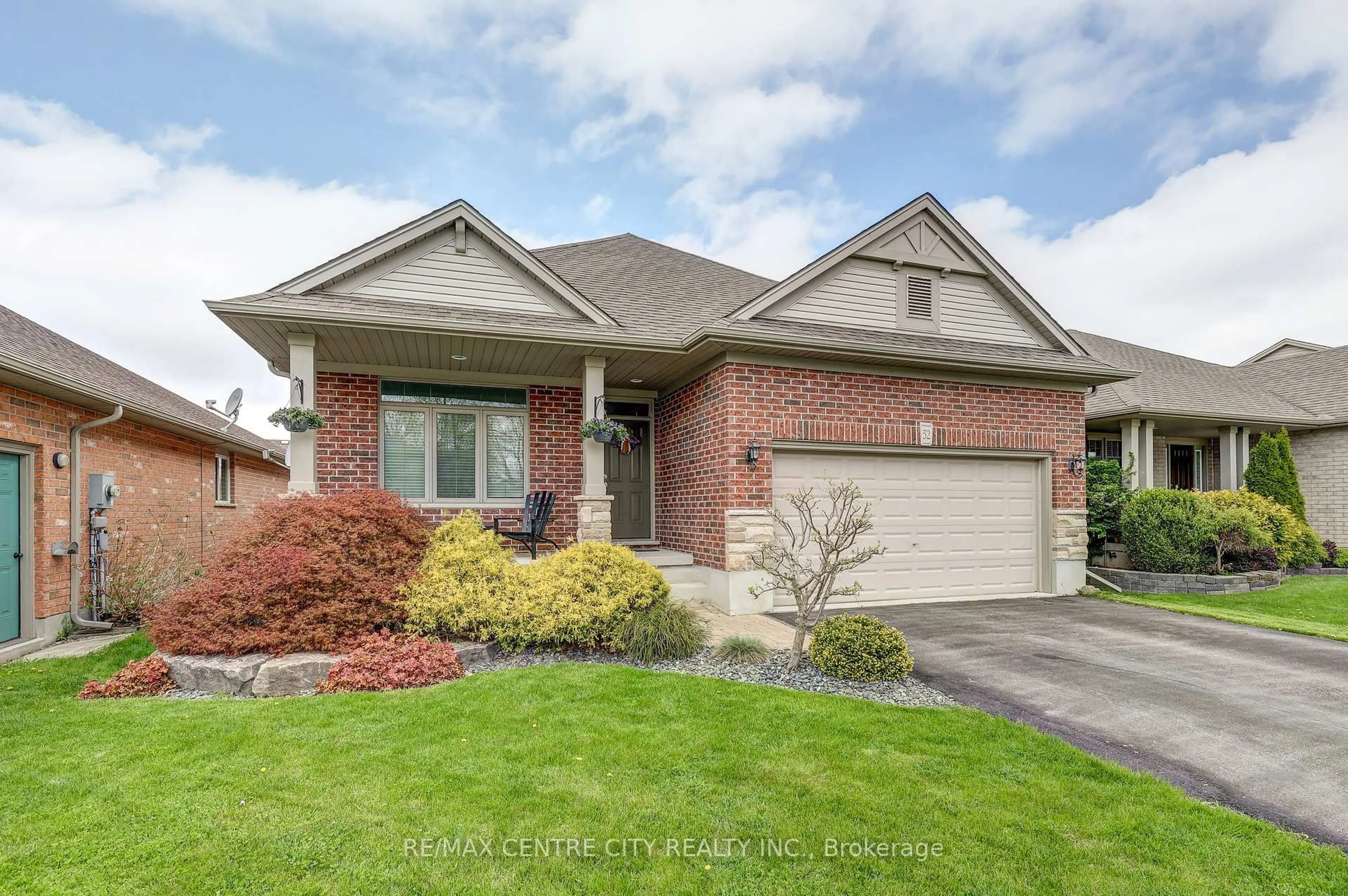 Home with brick exterior material, street for 52 Circlewood Dr, St. Thomas Ontario N5P 0A7