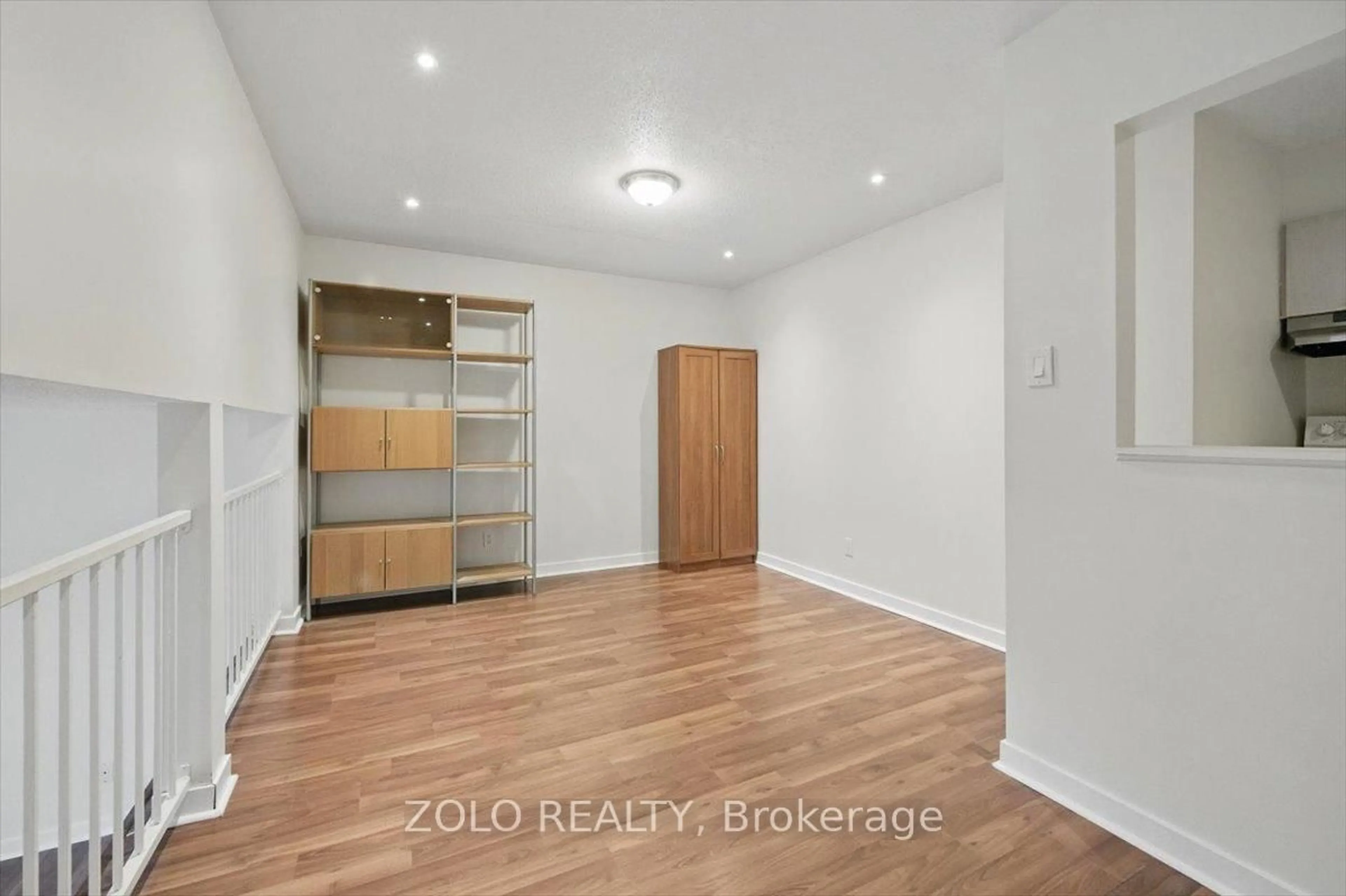 A pic of a room for 230 Royalton Private, Ottawa Ontario K1V 9S3