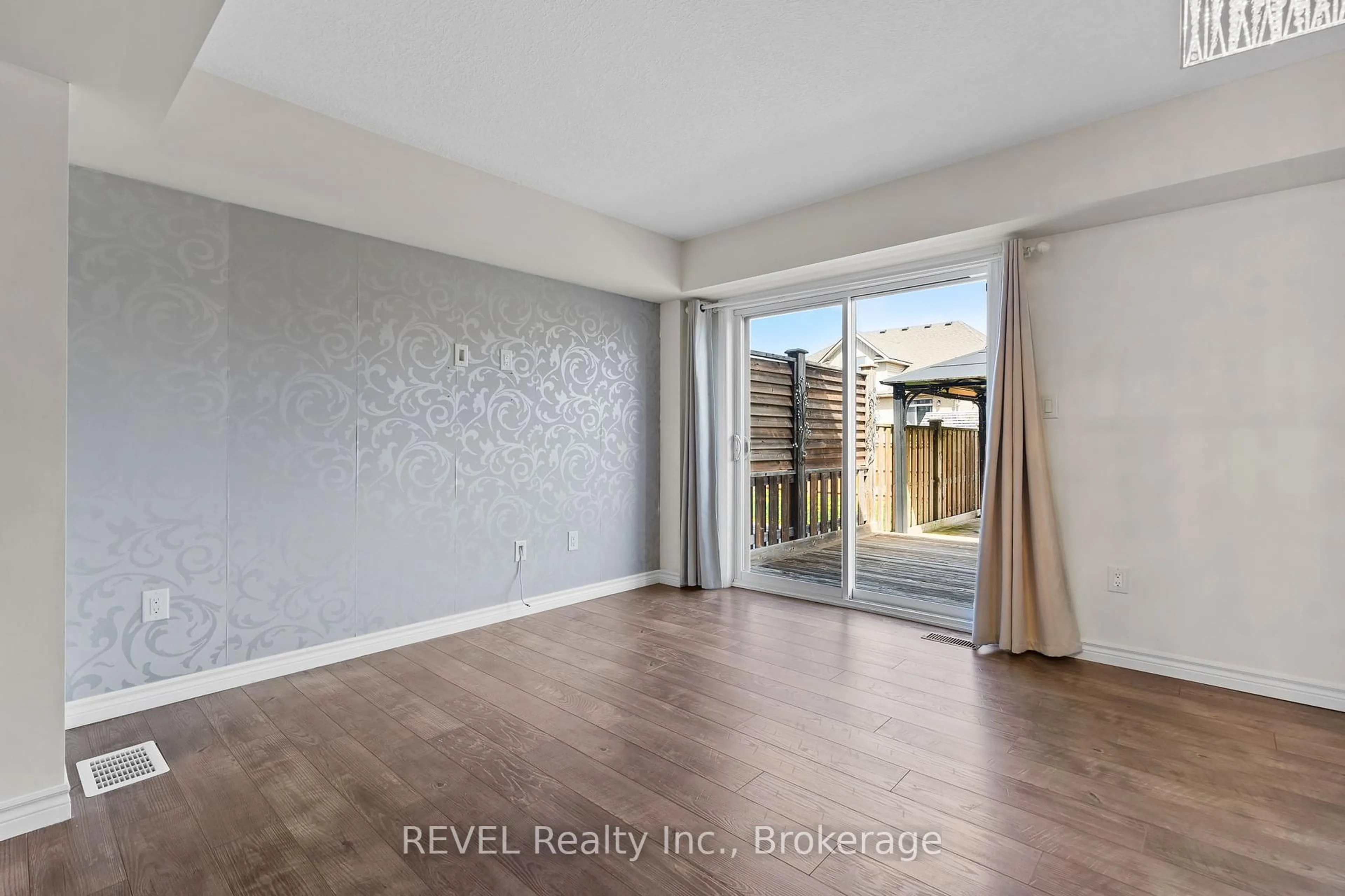 A pic of a room for 72 Abbott Pl, Pelham Ontario L0S 1E5