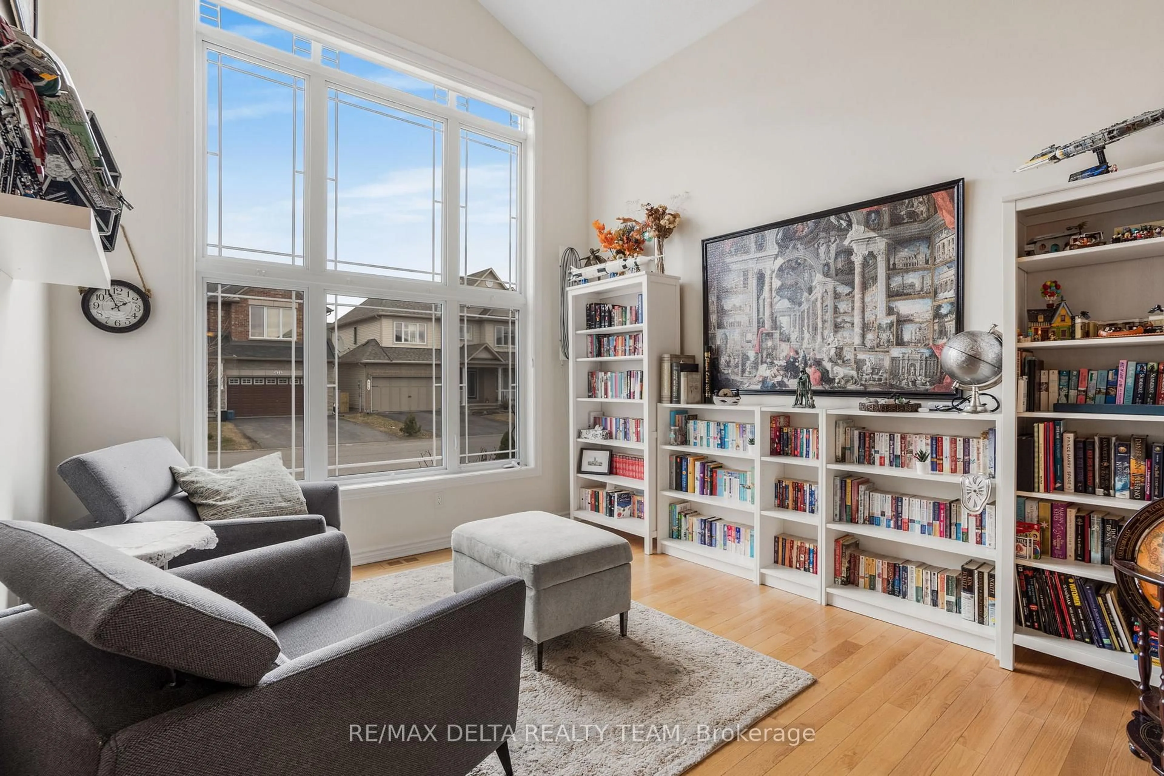 Living room with furniture, unknown for 479 Frank Cauley Way, Orleans Ontario K4A 0L4