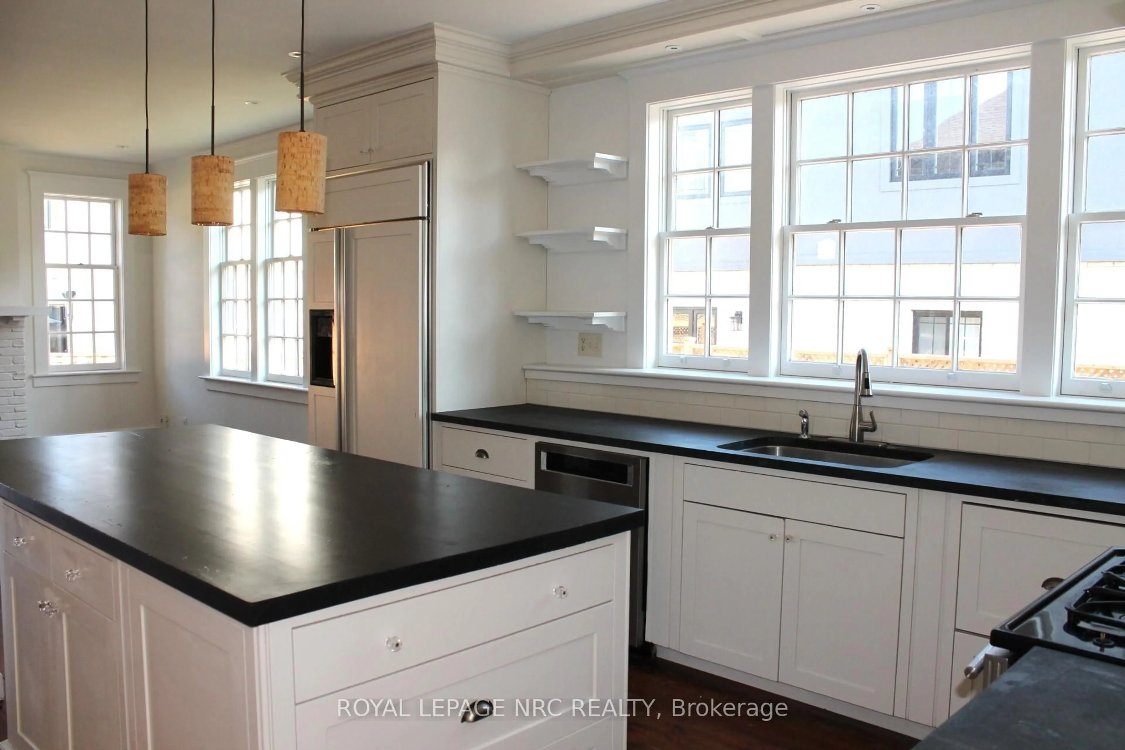 Open concept kitchen, unknown for 333 Main St, St. Catharines Ontario L2R 6P9