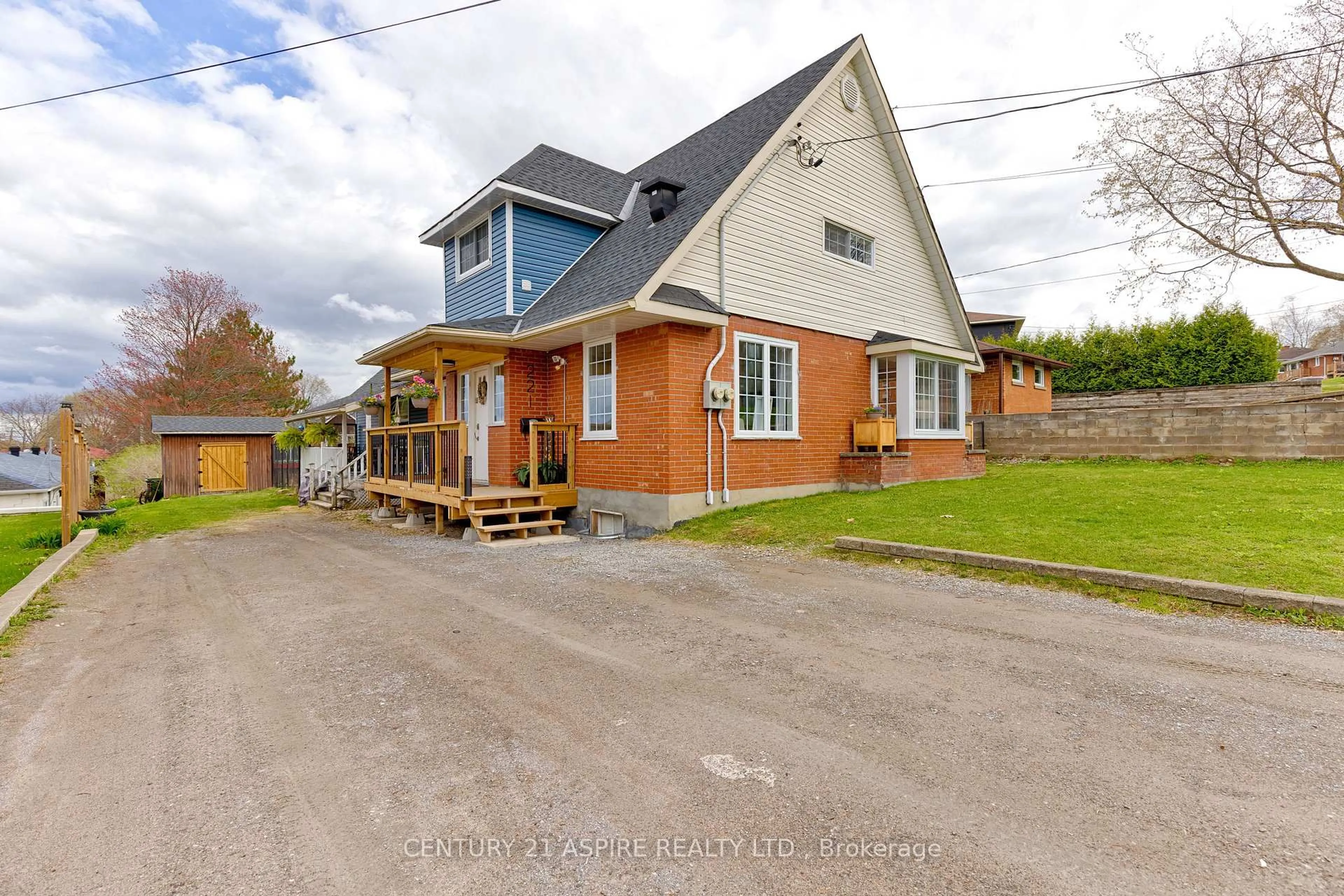 A pic from outside/outdoor area/front of a property/back of a property/a pic from drone, street for 221 Belmont Ave, Pembroke Ontario K8A 2C6