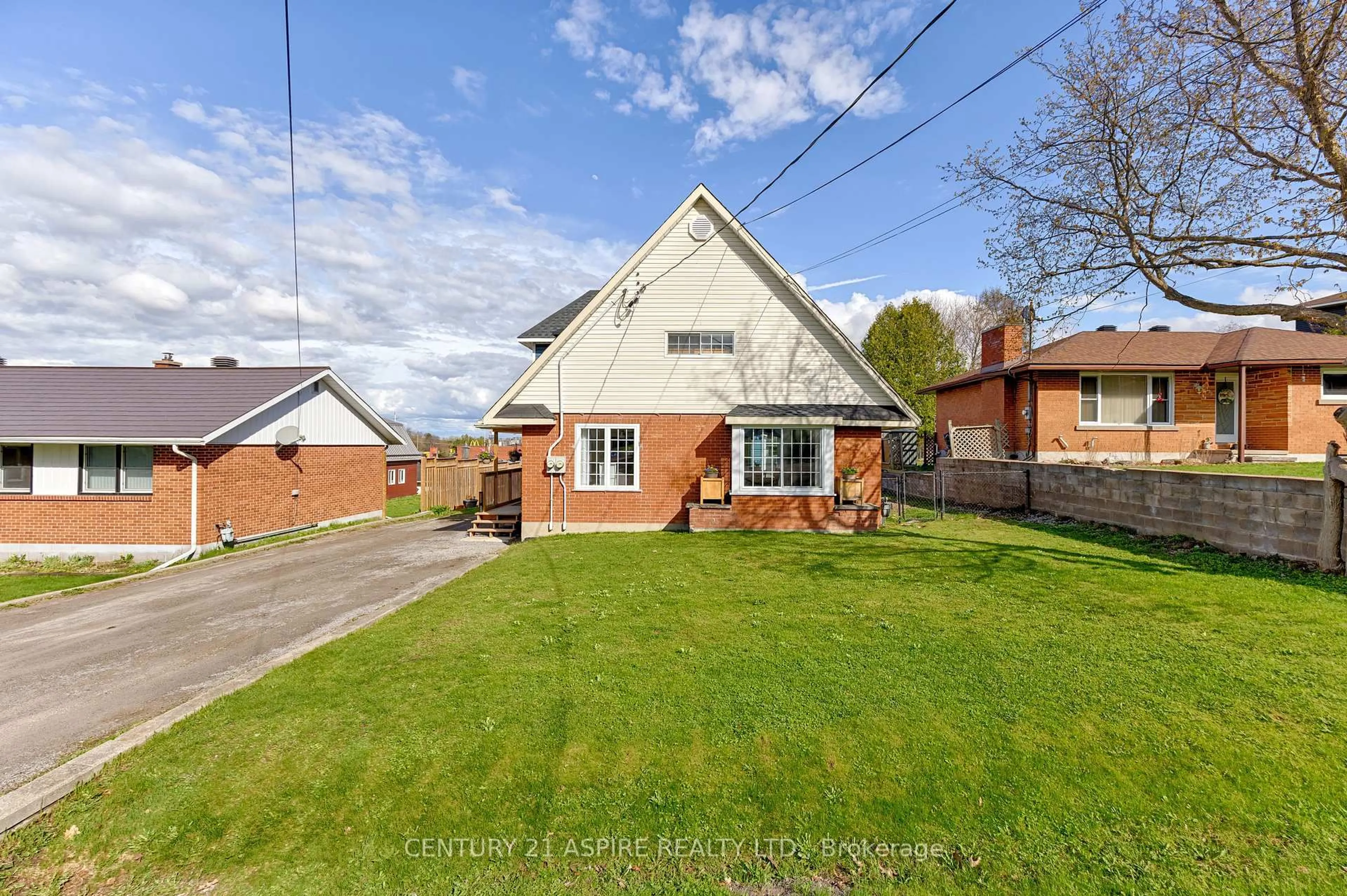 A pic from outside/outdoor area/front of a property/back of a property/a pic from drone, street for 221 Belmont Ave, Pembroke Ontario K8A 2C6