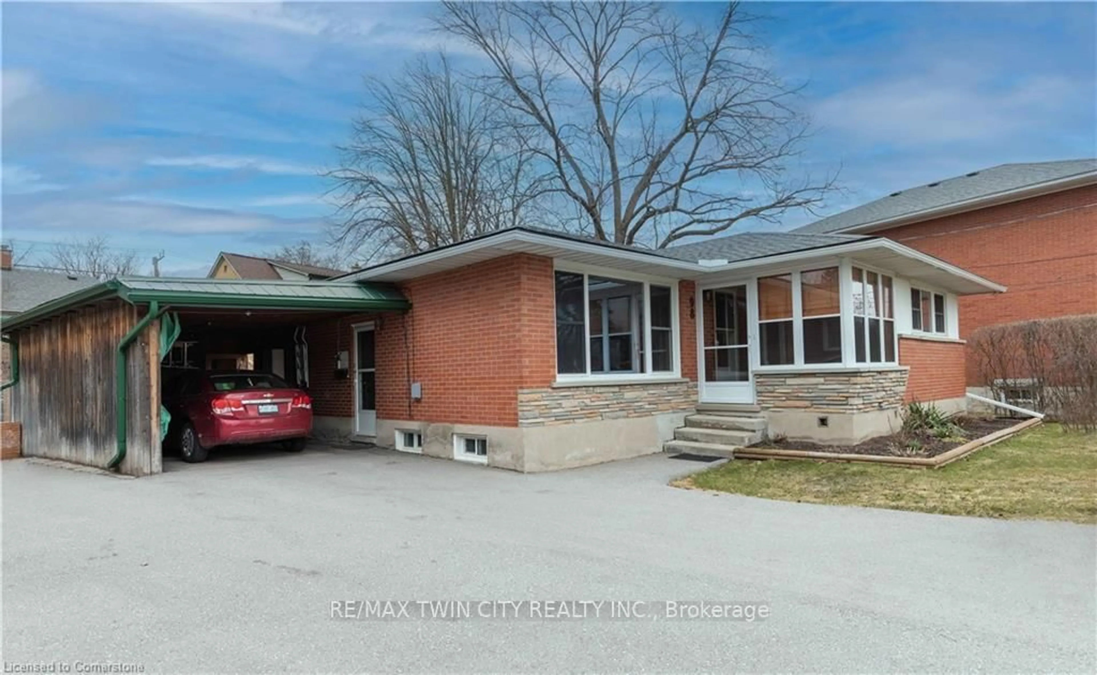 Home with brick exterior material, street for 98 Clive Rd, Kitchener Ontario N2H 3N6
