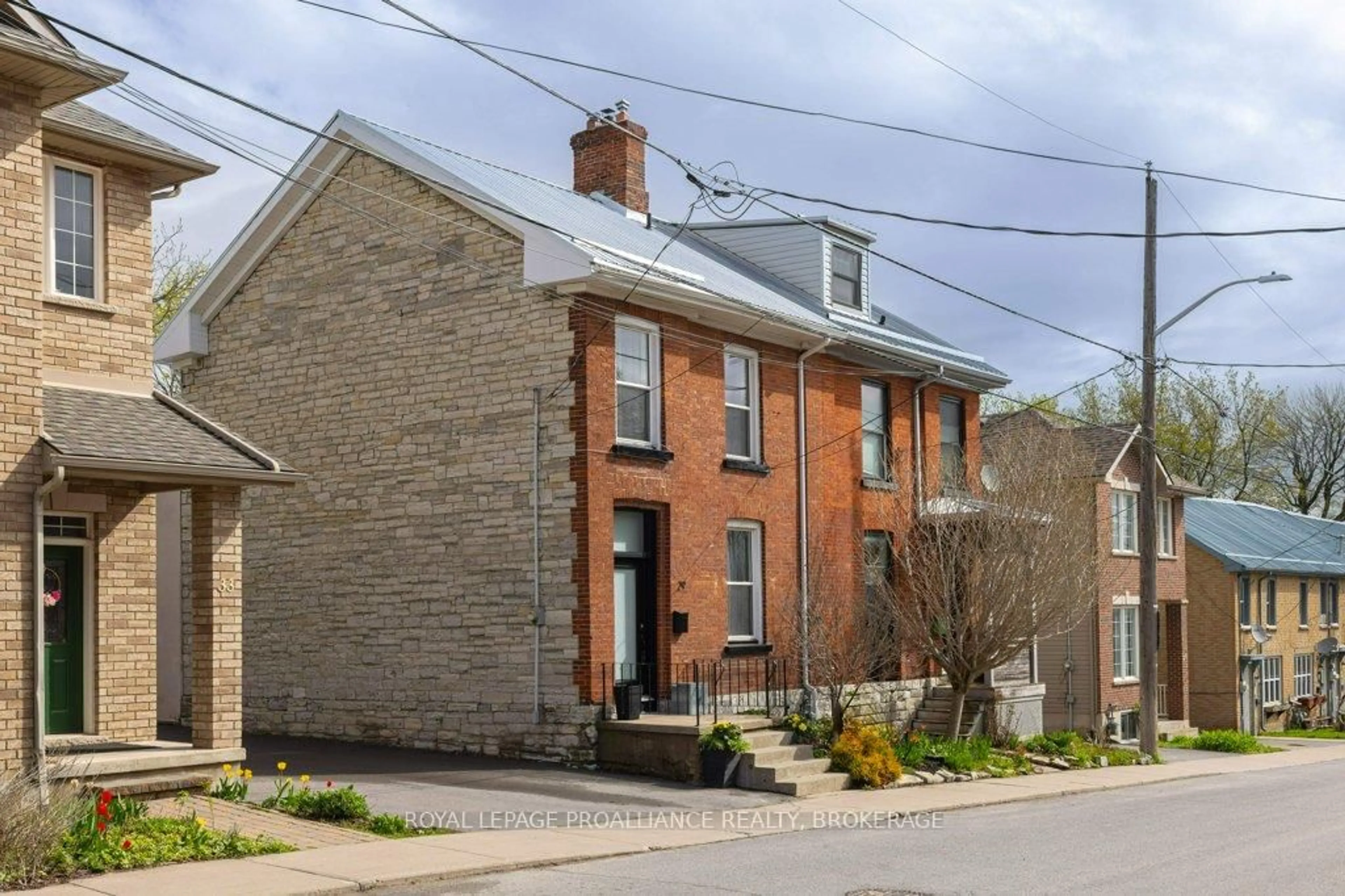 Home with brick exterior material, street for 29 Charles St, Kingston Ontario K7K 1V3