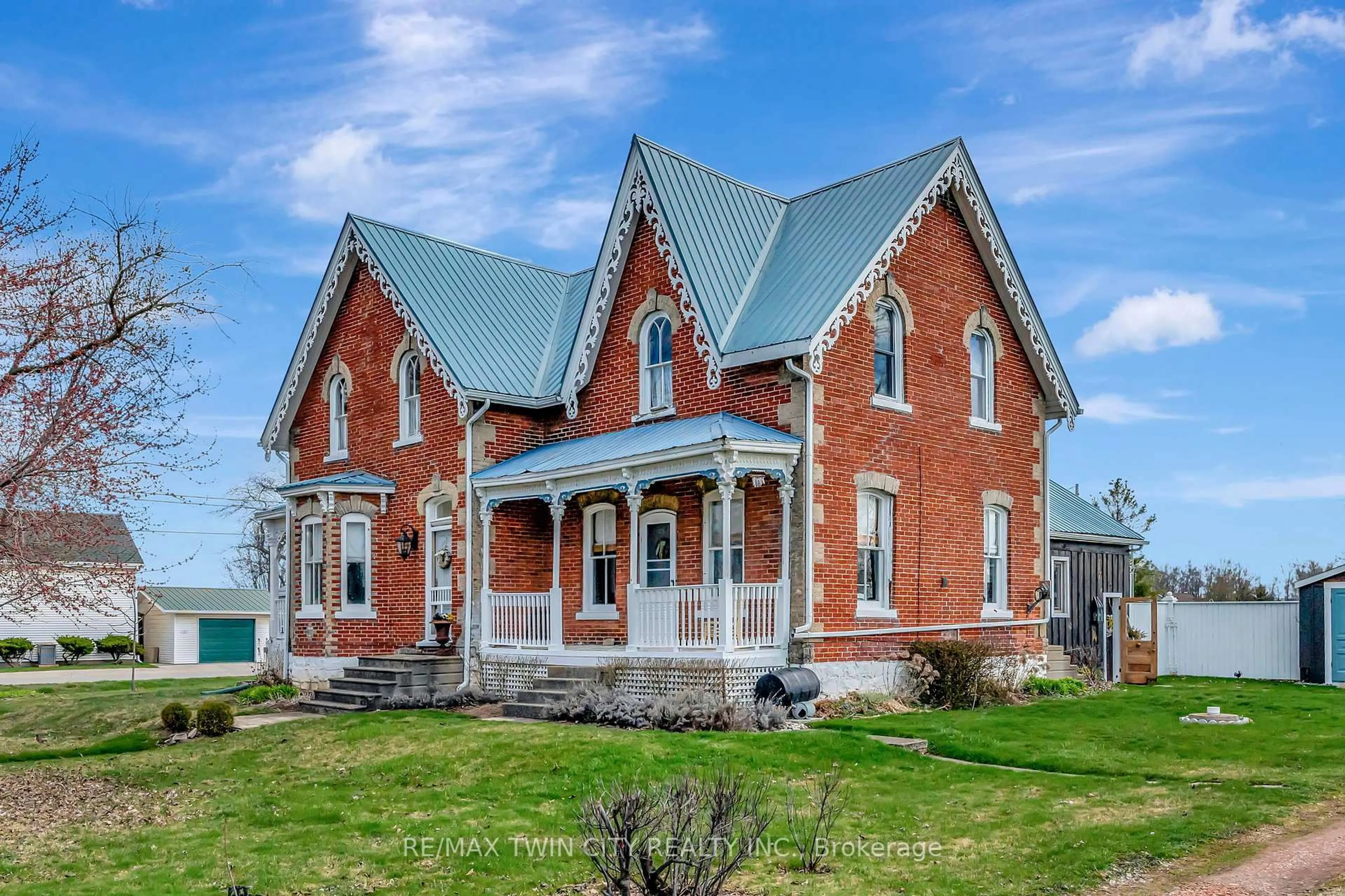 Home with brick exterior material, building for 1204 Kohler Rd, Haldimand Ontario N0A 1E0