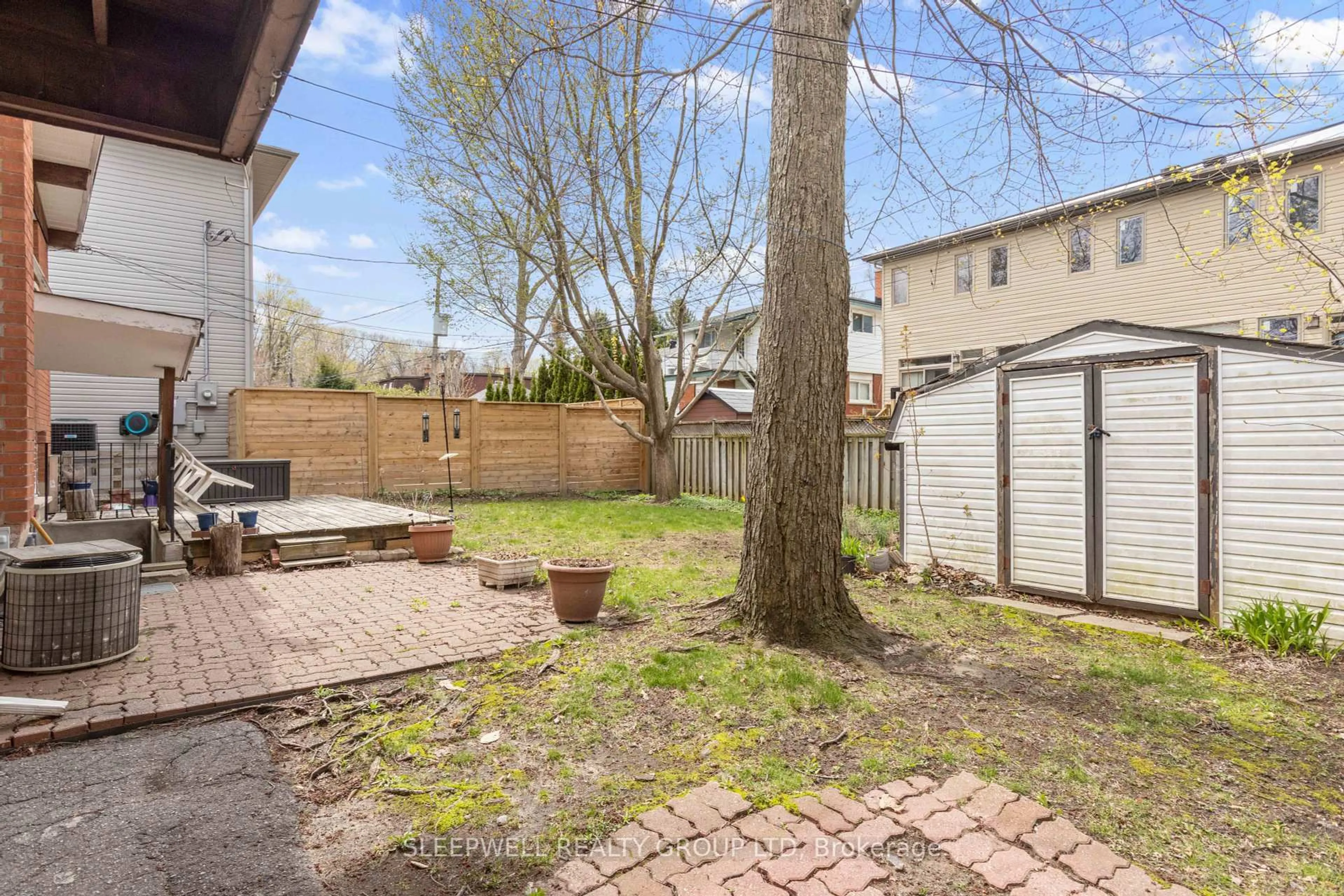 Patio, street for 844 Norton Ave, Ottawa Ontario K2B 5P6