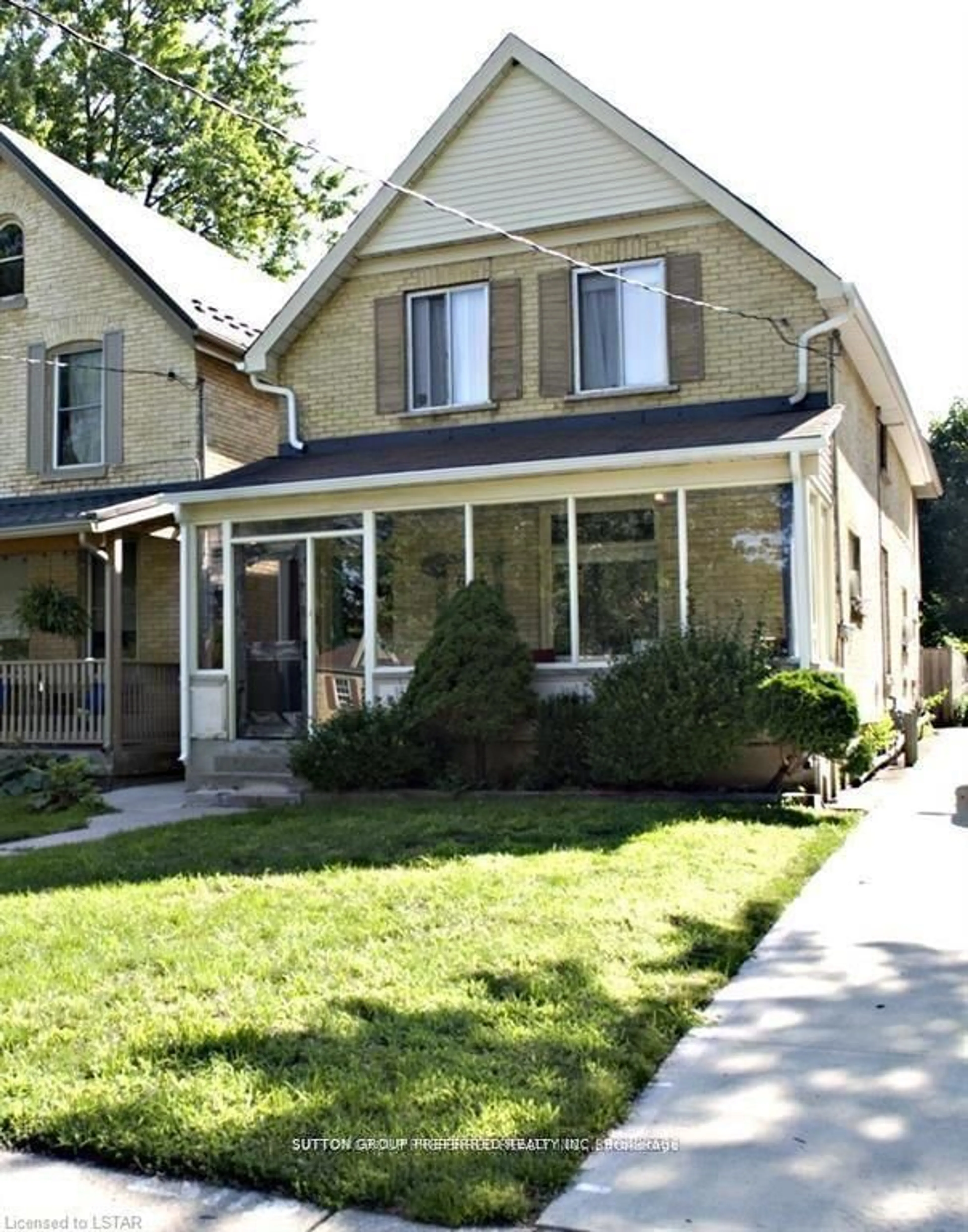 Home with vinyl exterior material, street for 681 Colborne St, London East Ontario N6A 3Z4