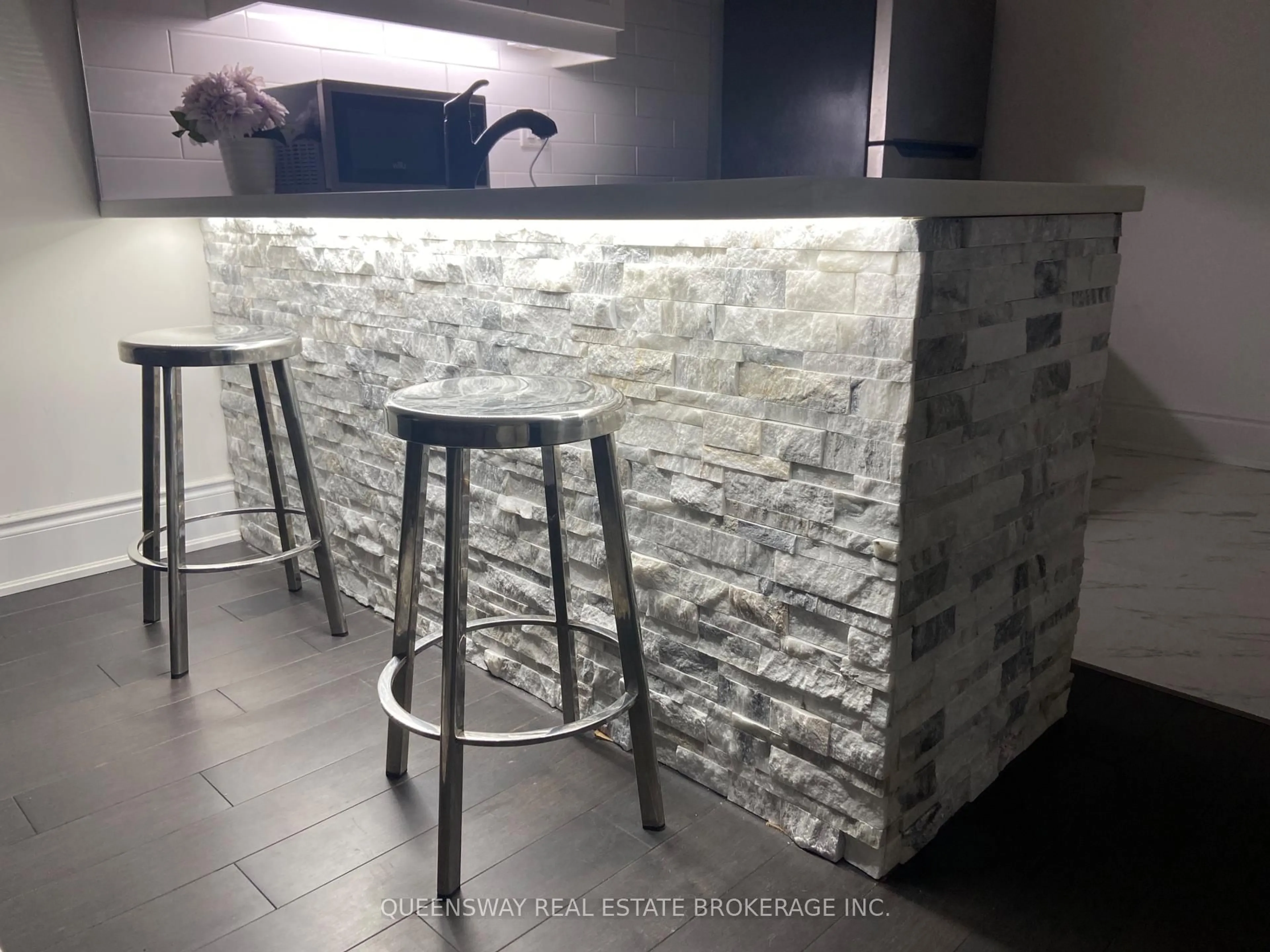 Contemporary kitchen, ceramic/tile floor for 223 Tolton Ave, Hamilton Ontario L8H 5P2
