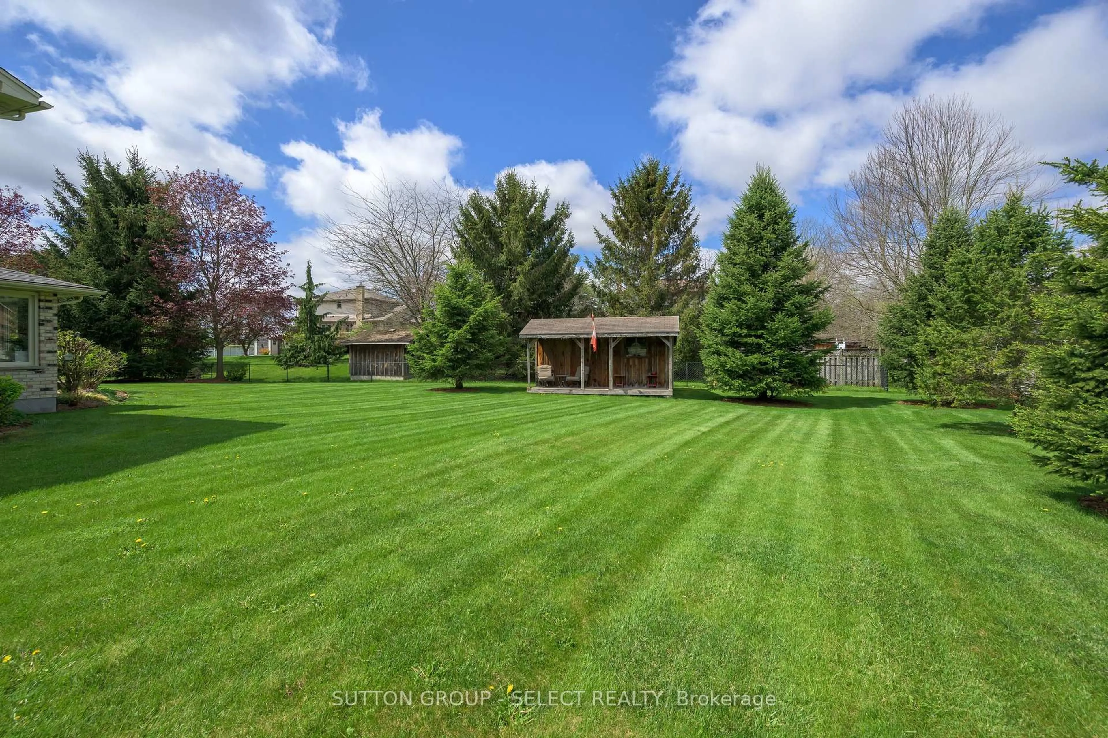 A pic from outside/outdoor area/front of a property/back of a property/a pic from drone, unknown for 67 Thames St, Middlesex Centre Ontario N0L 1E0