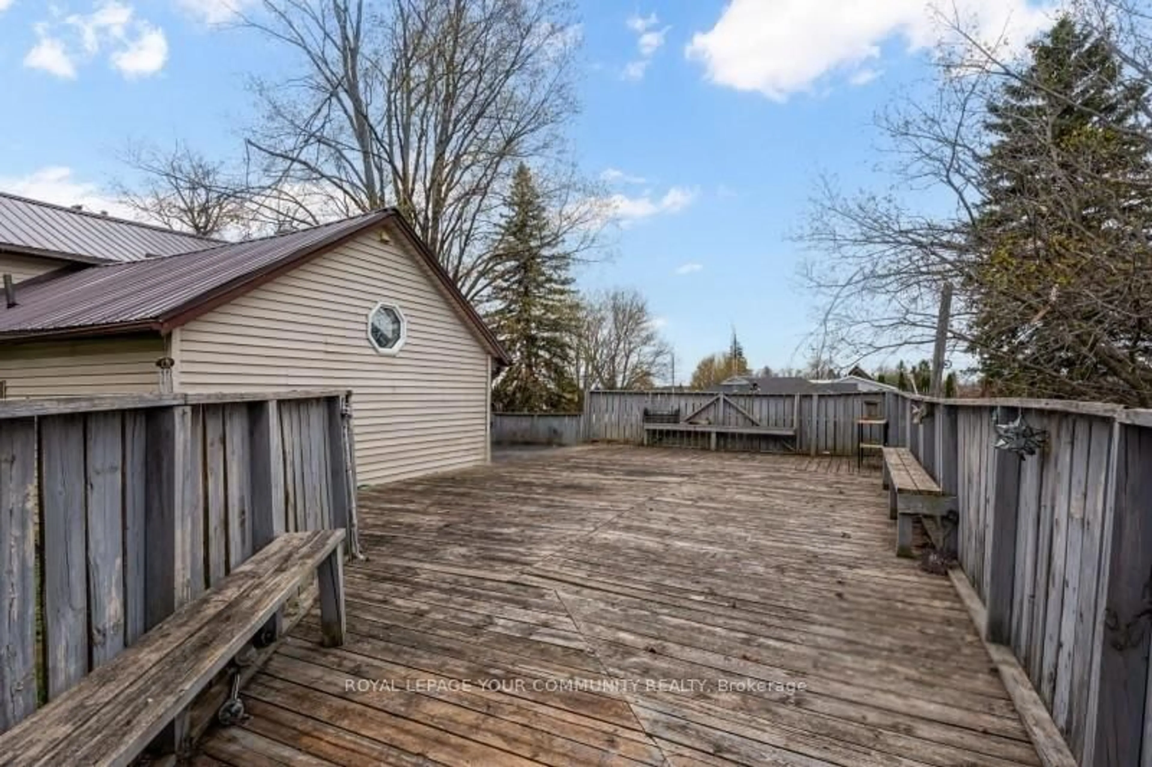Patio, water/lake/river/ocean view for 4071 Hwy 35 Highway, Kawartha Lakes Ontario K0M 1G0