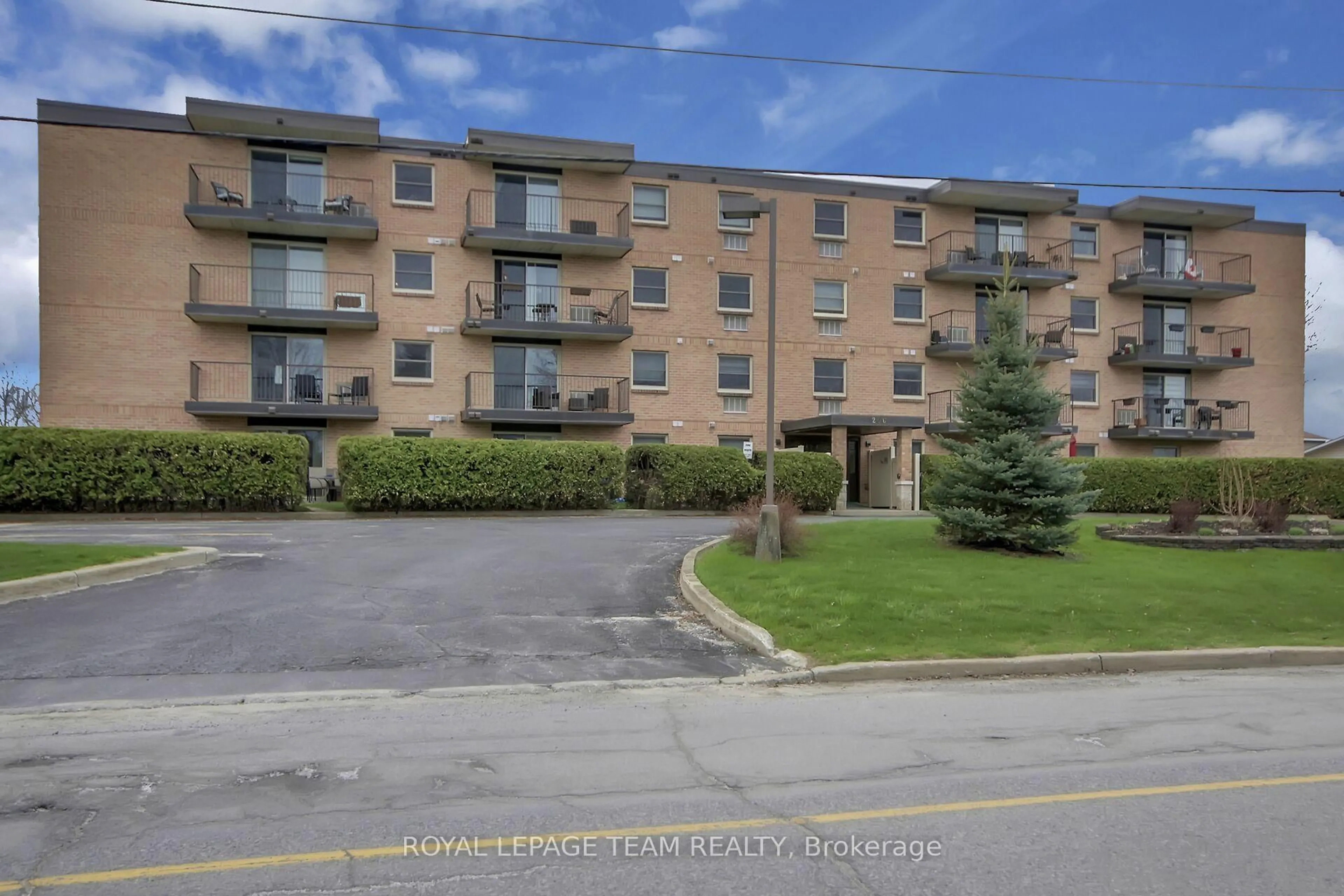 Unknown for 206 Woodward St #204, Carleton Place Ontario K7C 4E9