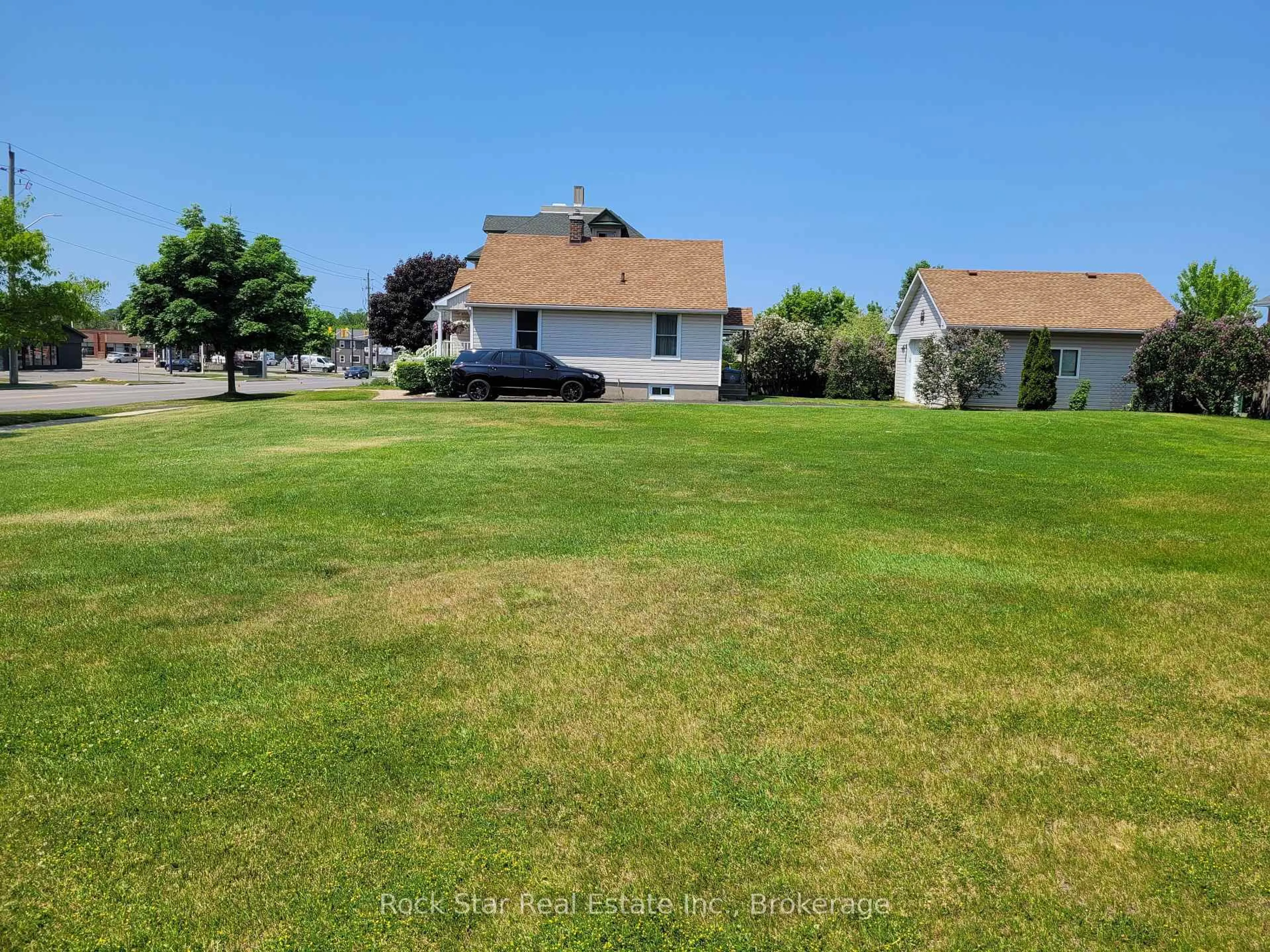 A pic from outside/outdoor area/front of a property/back of a property/a pic from drone, water/lake/river/ocean view for L277 PL457 Elgin Ave, Goderich Ontario N7A 1K6
