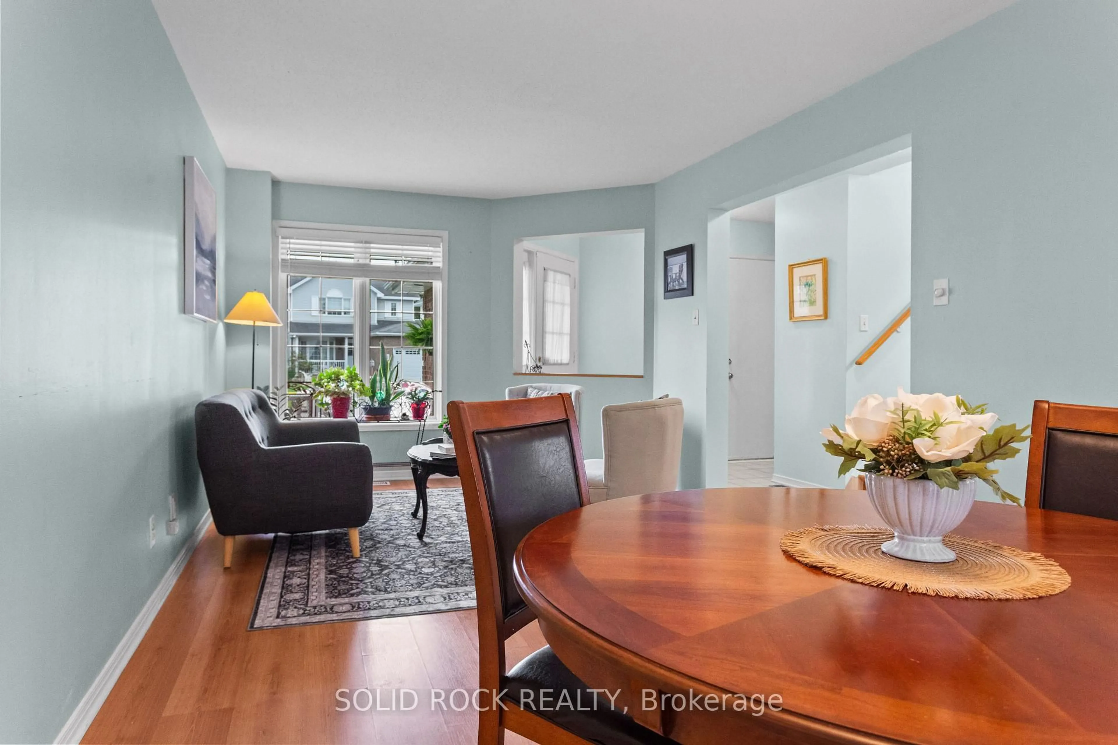 Dining room, wood/laminate floor for 11 Royal Field Cres, Ottawa Ontario K2J 4G1