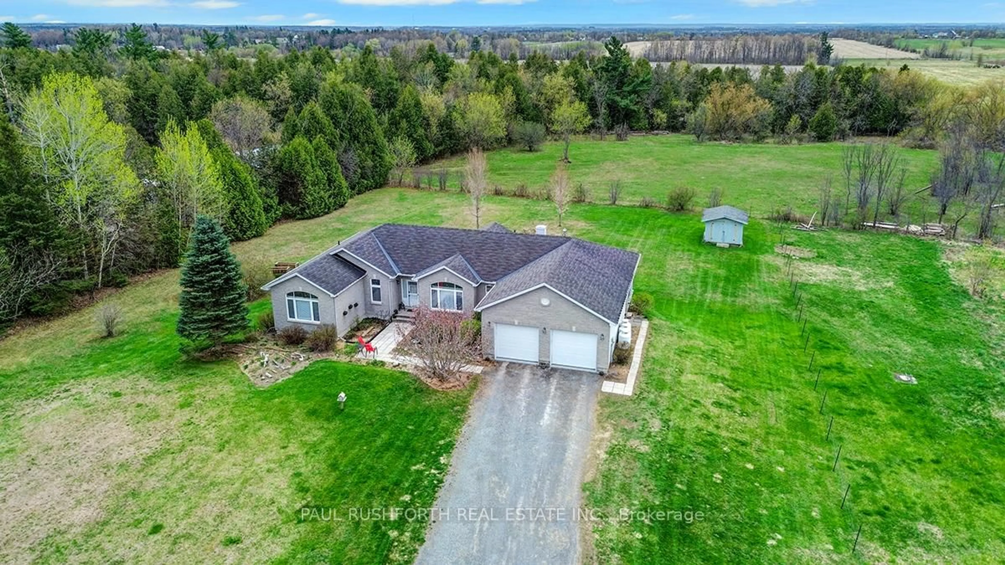 A pic from outside/outdoor area/front of a property/back of a property/a pic from drone, unknown for 4949 Stonecrest Rd, Ottawa Ontario K0A 3M0