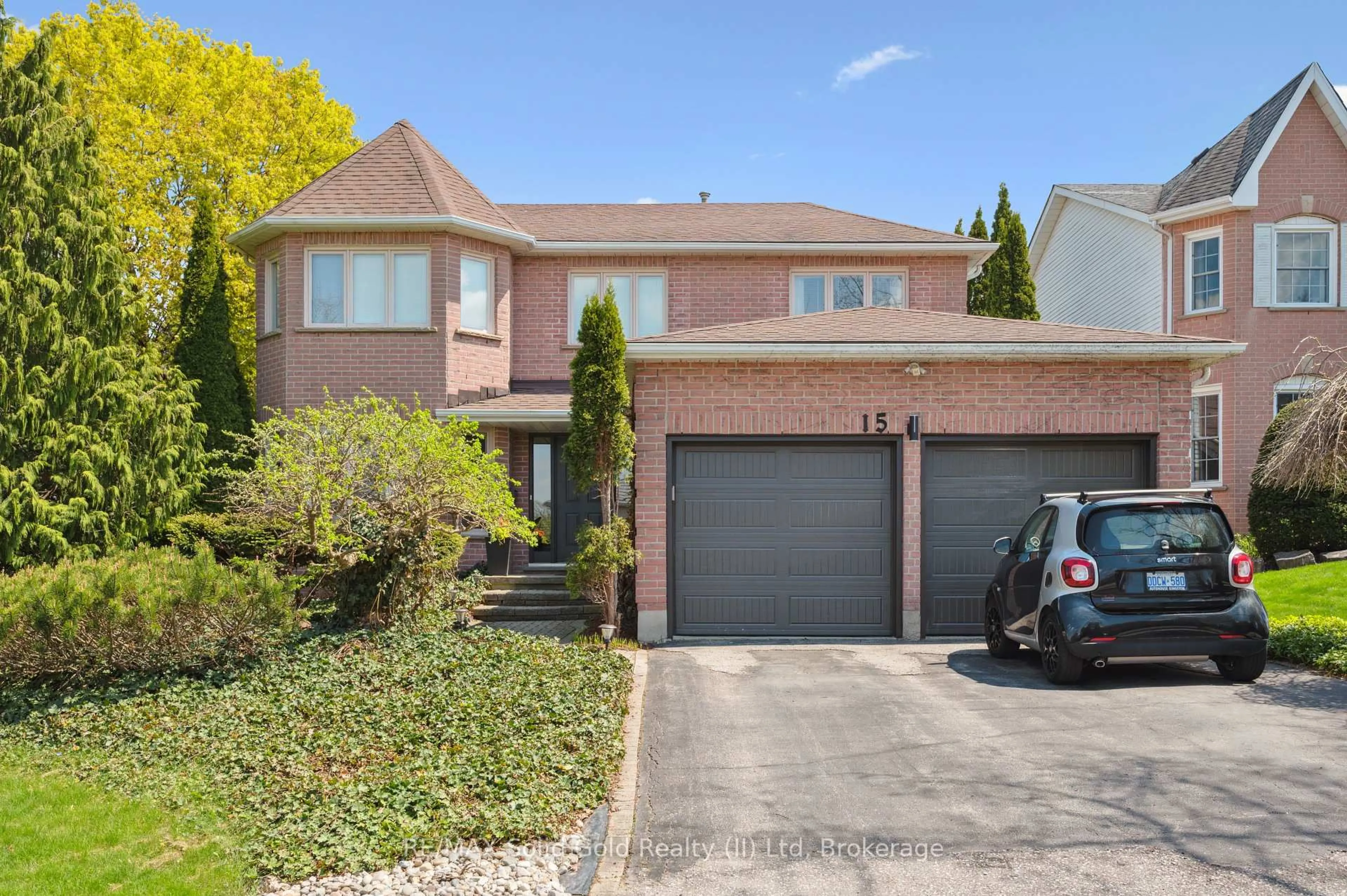 Home with brick exterior material, street for 15 Trelawney St, Kitchener Ontario N2N 3A8