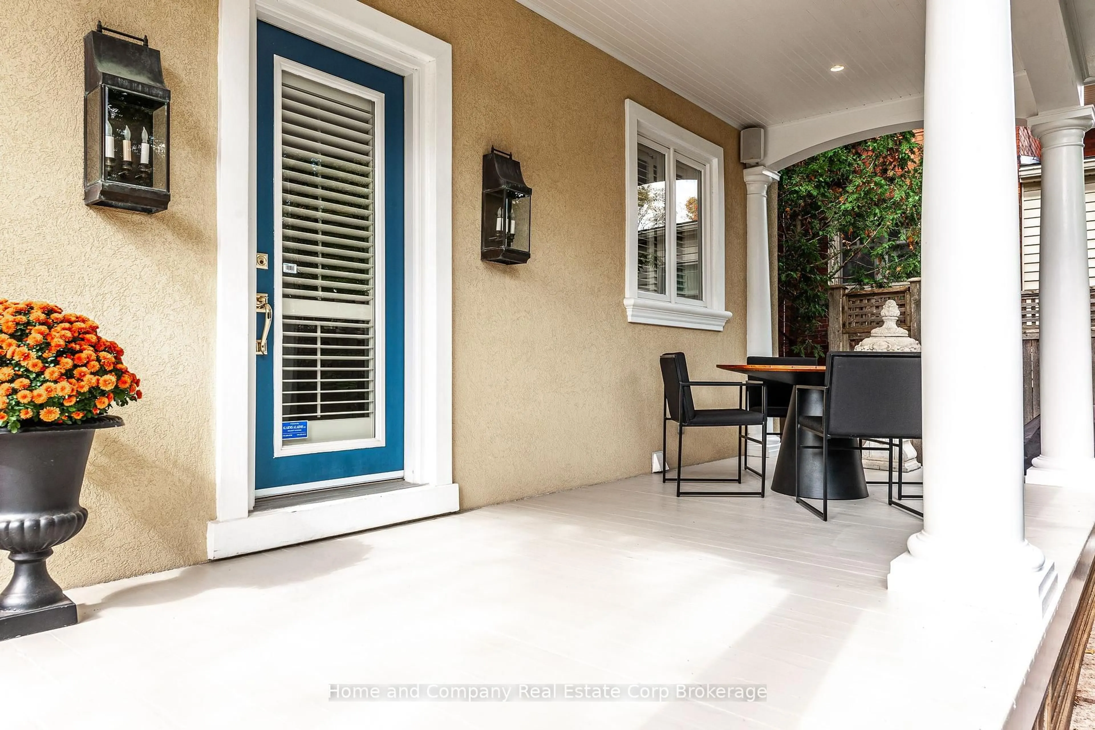 Patio, street for 103 Nile St, Stratford Ontario N5A 4C7