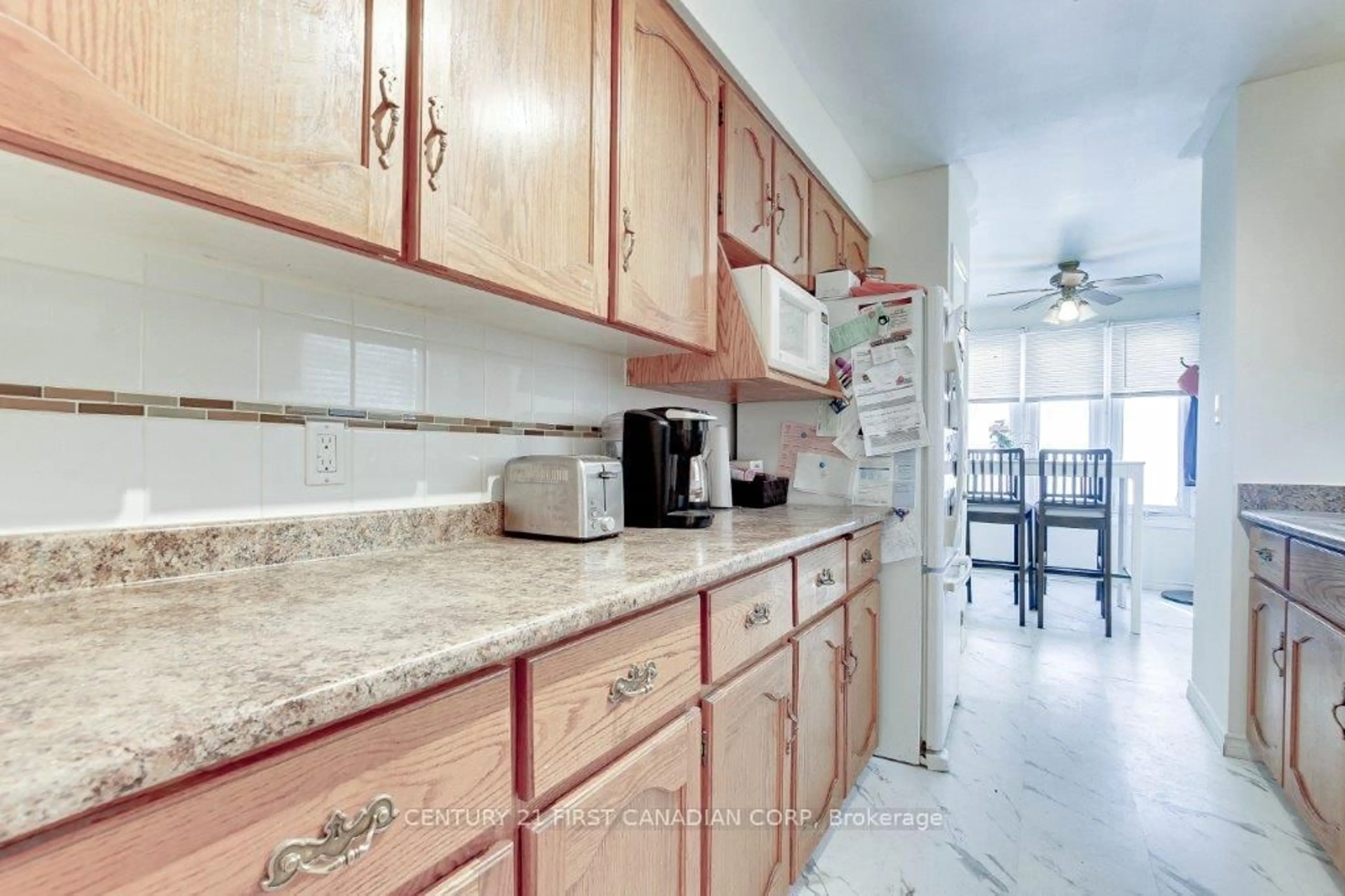 Standard kitchen, ceramic/tile floor for 28 Naskapi St, Woodstock Ontario N4T 1H1