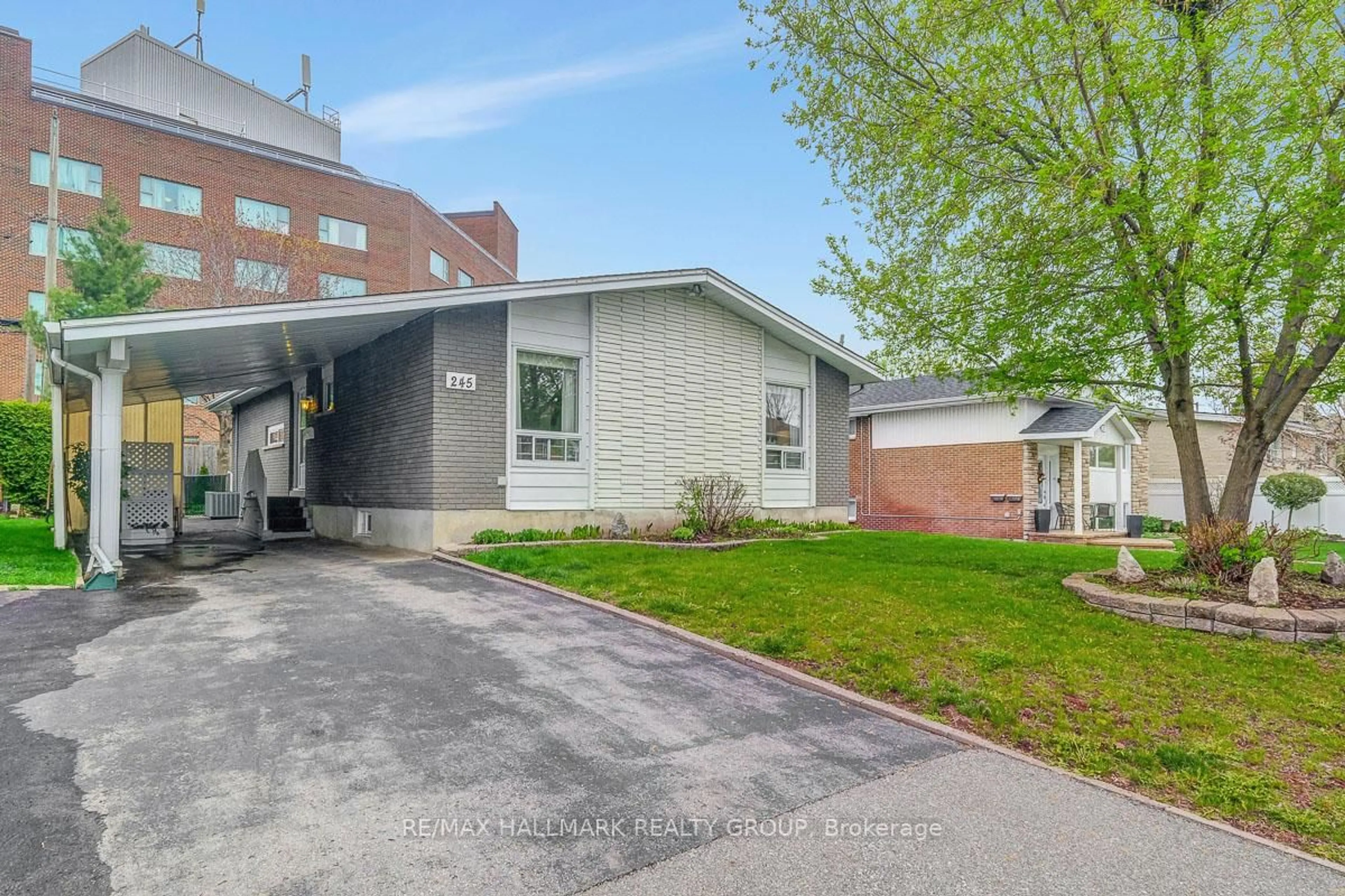 Home with brick exterior material, street for 245 Lavergne St, Ottawa Ontario K1L 5E4