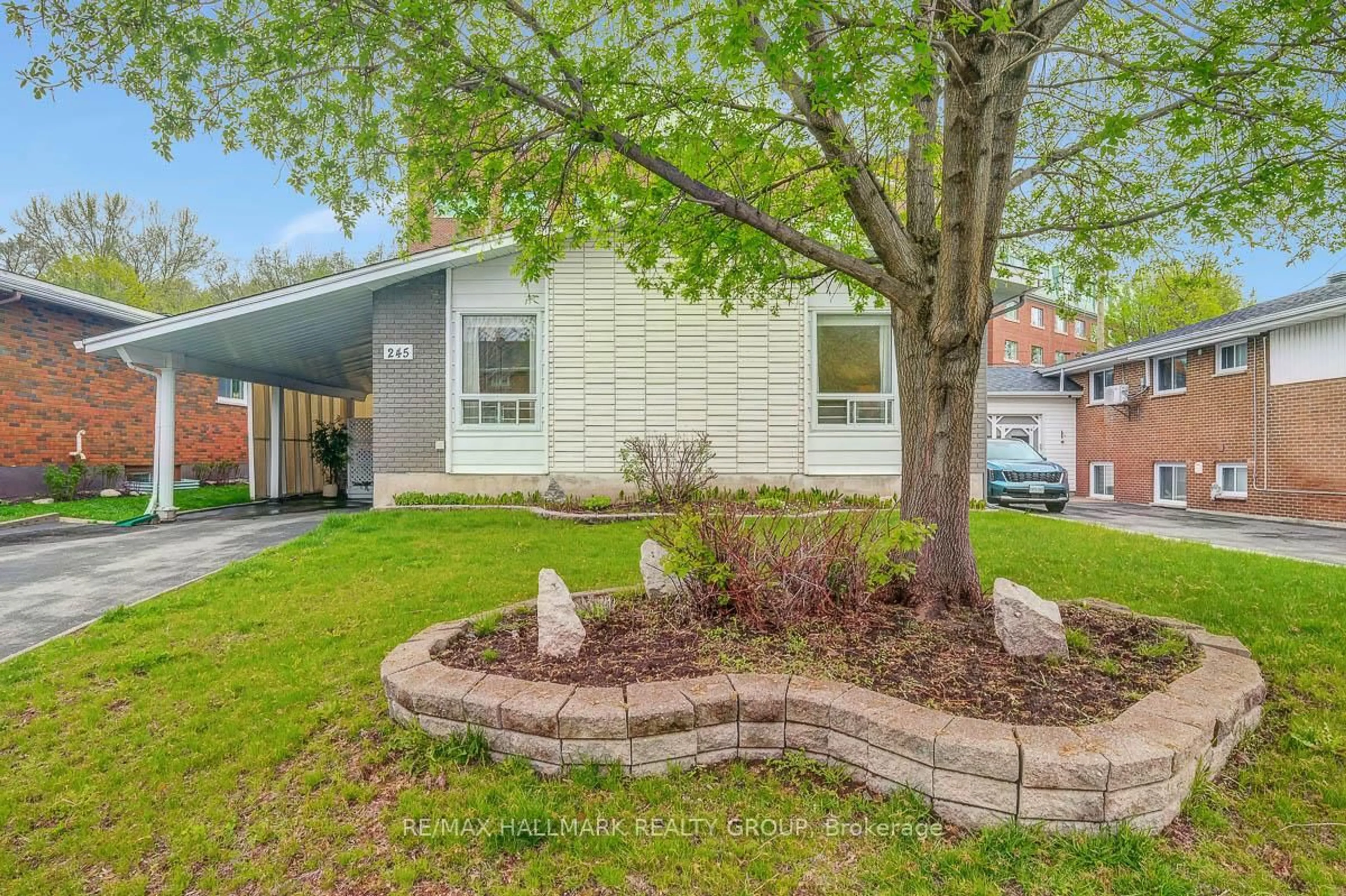 Home with brick exterior material, street for 245 Lavergne St, Ottawa Ontario K1L 5E4