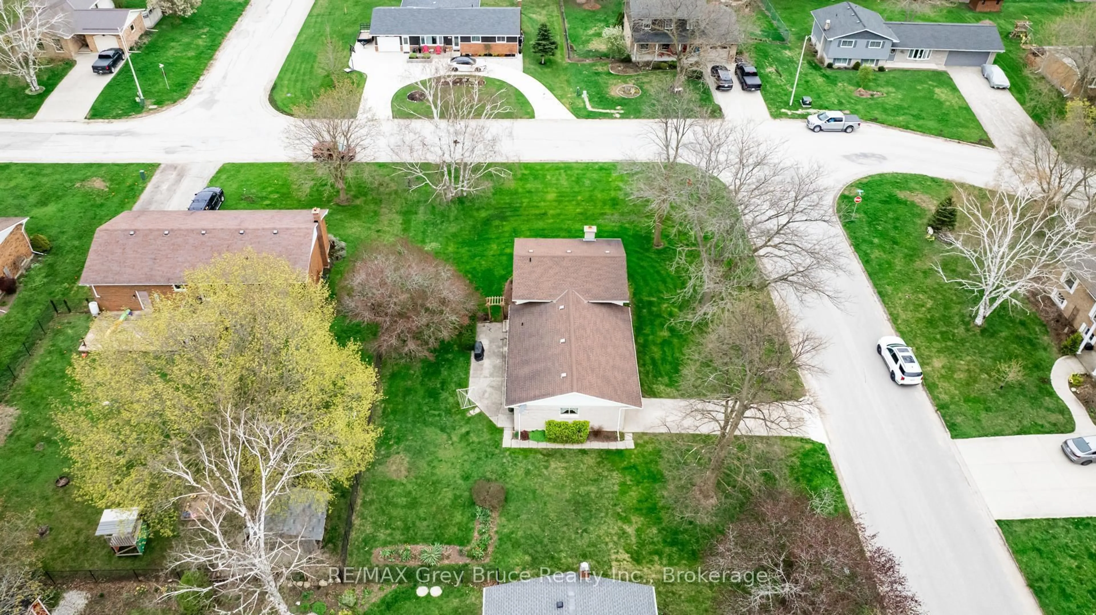 A pic from outside/outdoor area/front of a property/back of a property/a pic from drone, street for 36 Centennial St, Arran-Elderslie Ontario N0G 1L0
