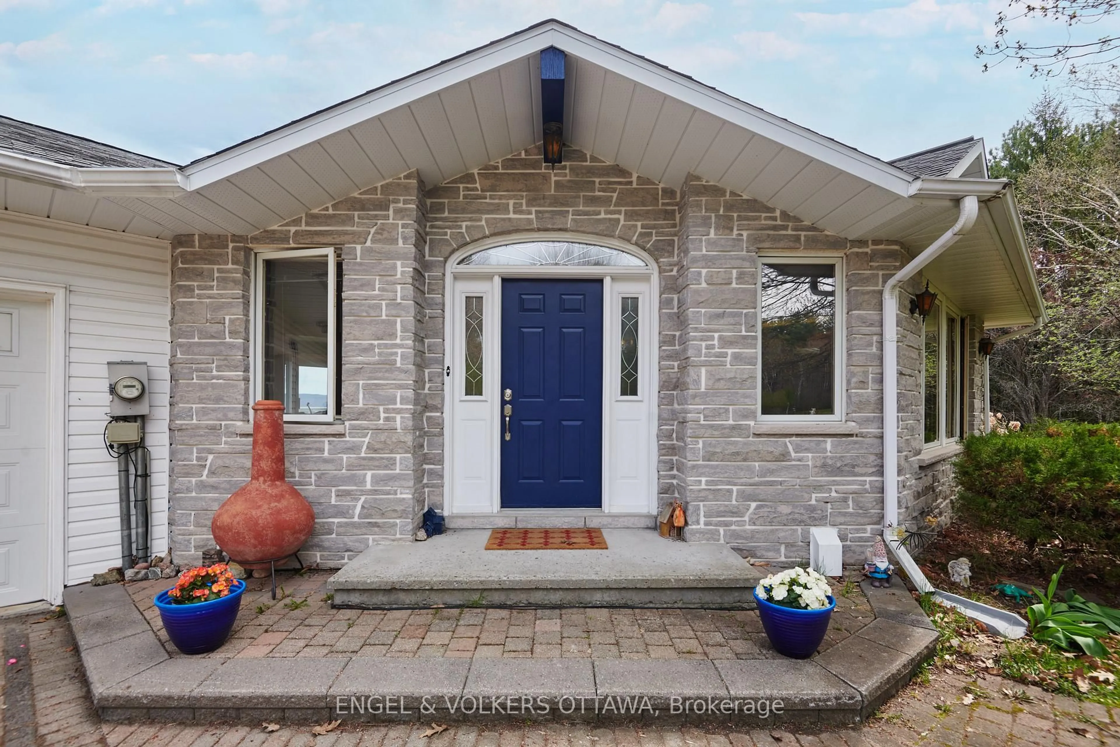 Home with brick exterior material, street for 122 Colonel Nicholson Lane, Ottawa Ontario K0A 3M0