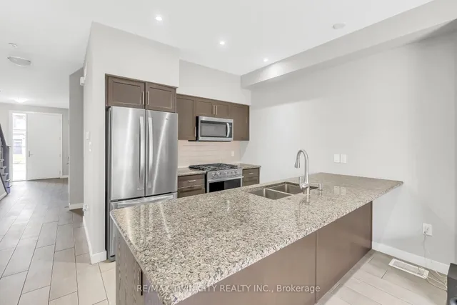 Additional property image - 940 Robert Ferrie Dr