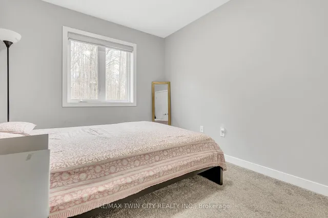 Additional property image - 940 Robert Ferrie Dr