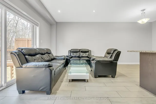 Additional property image - 940 Robert Ferrie Dr